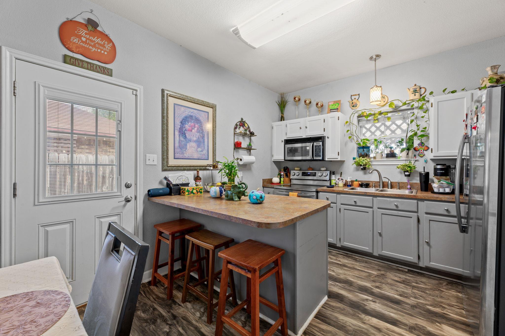 618 Northern Trl, Leander, TX 78641