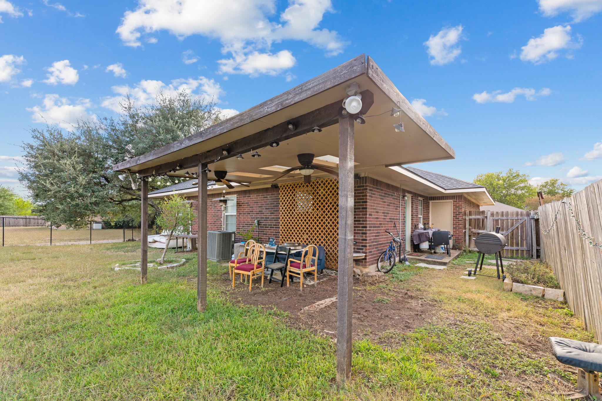 618 Northern Trl, Leander, TX 78641