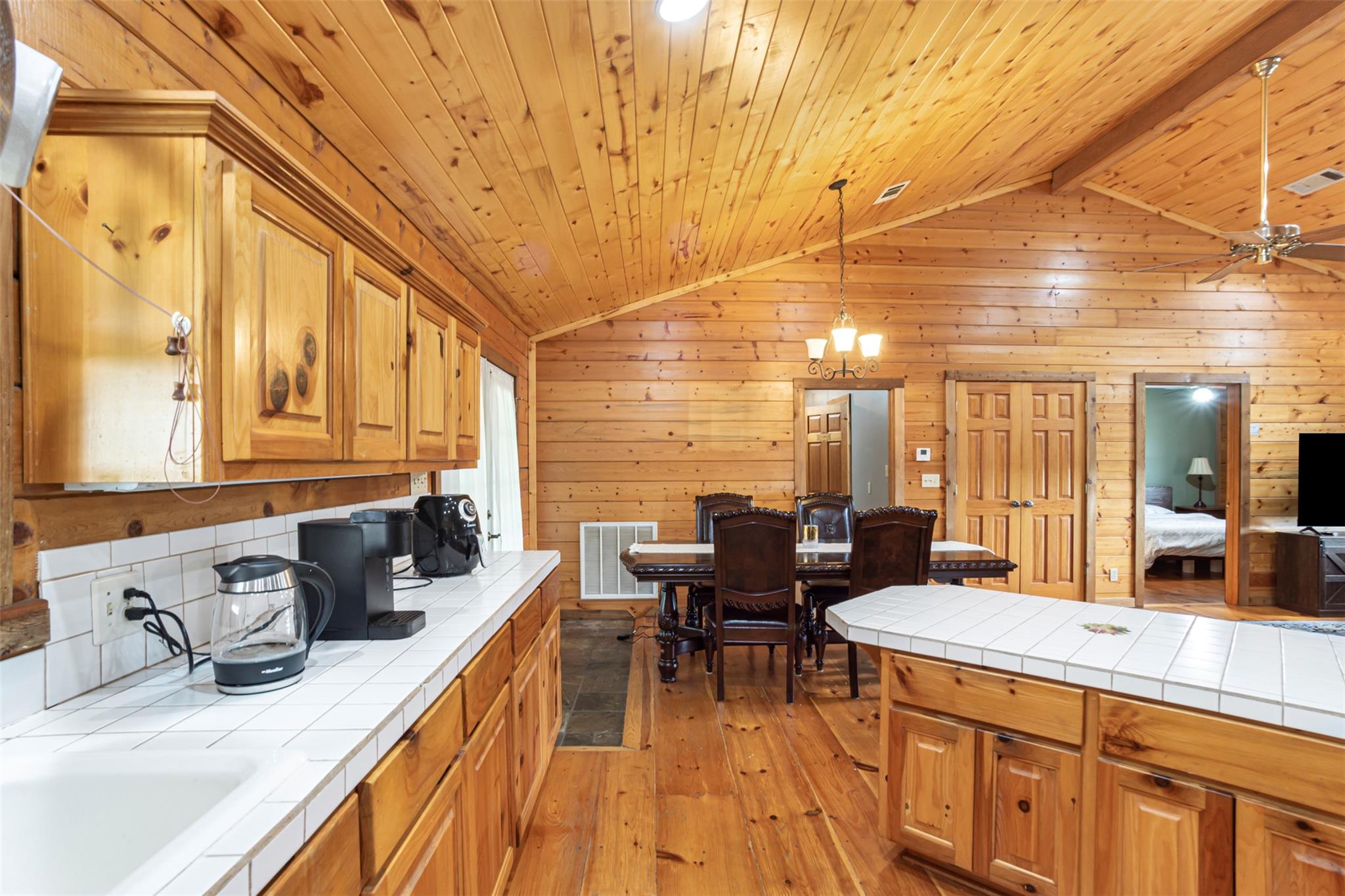 1700 County Road 270, Leander, TX 78641