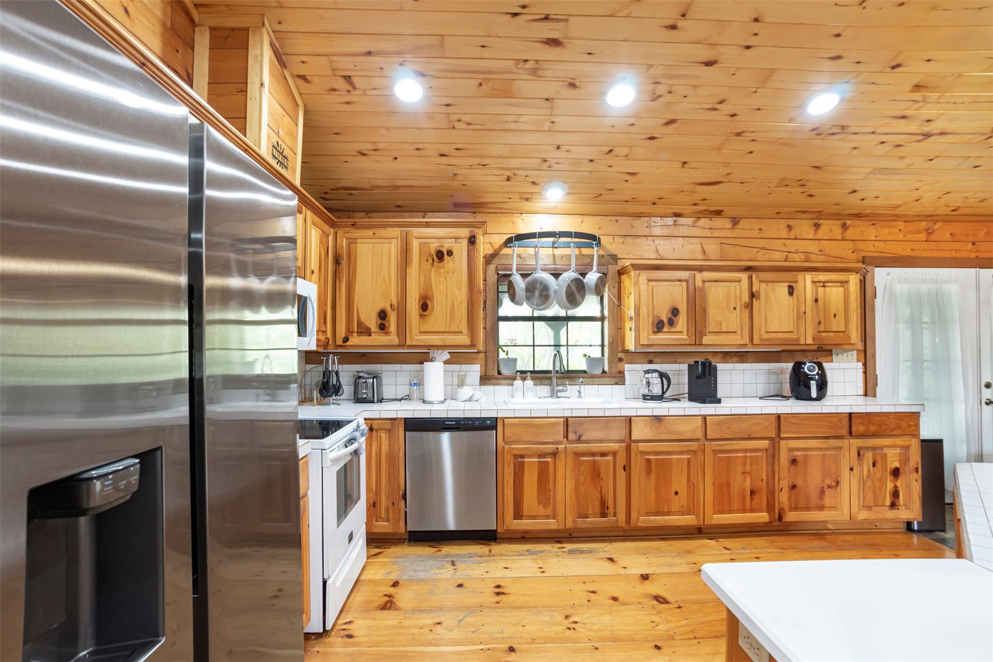 1700 County Road 270, Leander, TX 78641