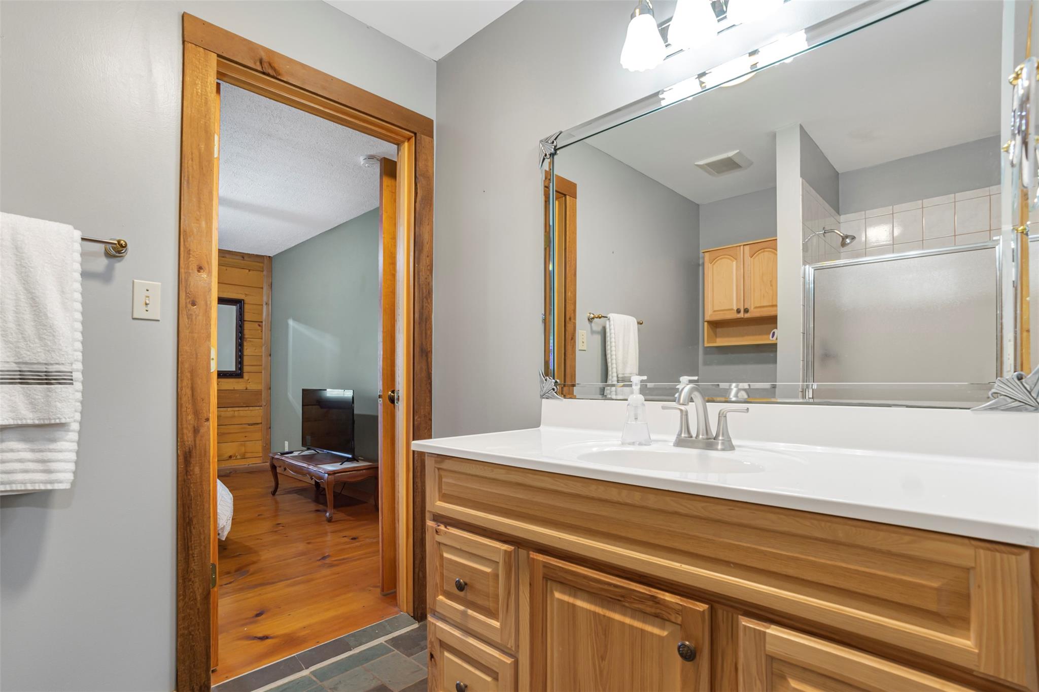 1700 County Road 270, Leander, TX 78641