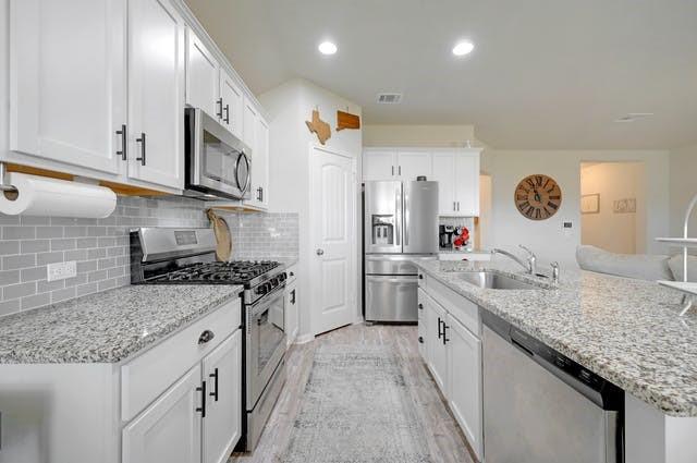 201 Rusk Bluff Ave, Leander, TX 78641