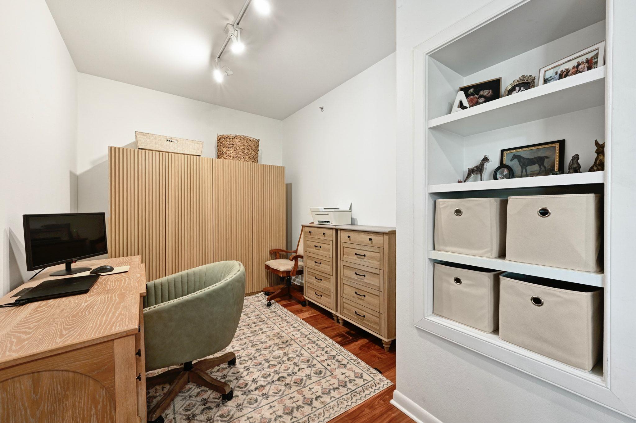 54 Rainey St # 416, Austin, TX 78701