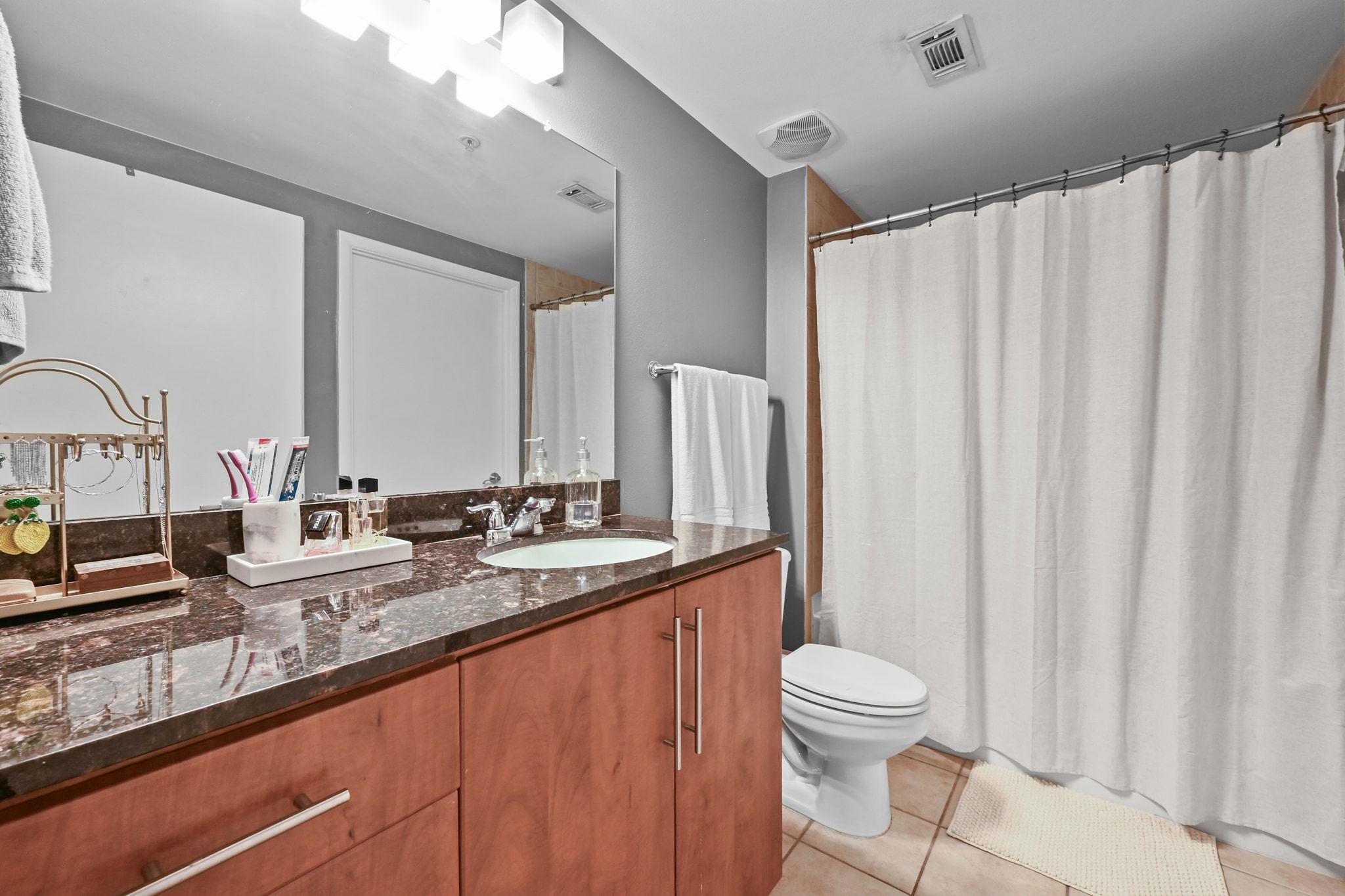 54 Rainey St # 416, Austin, TX 78701