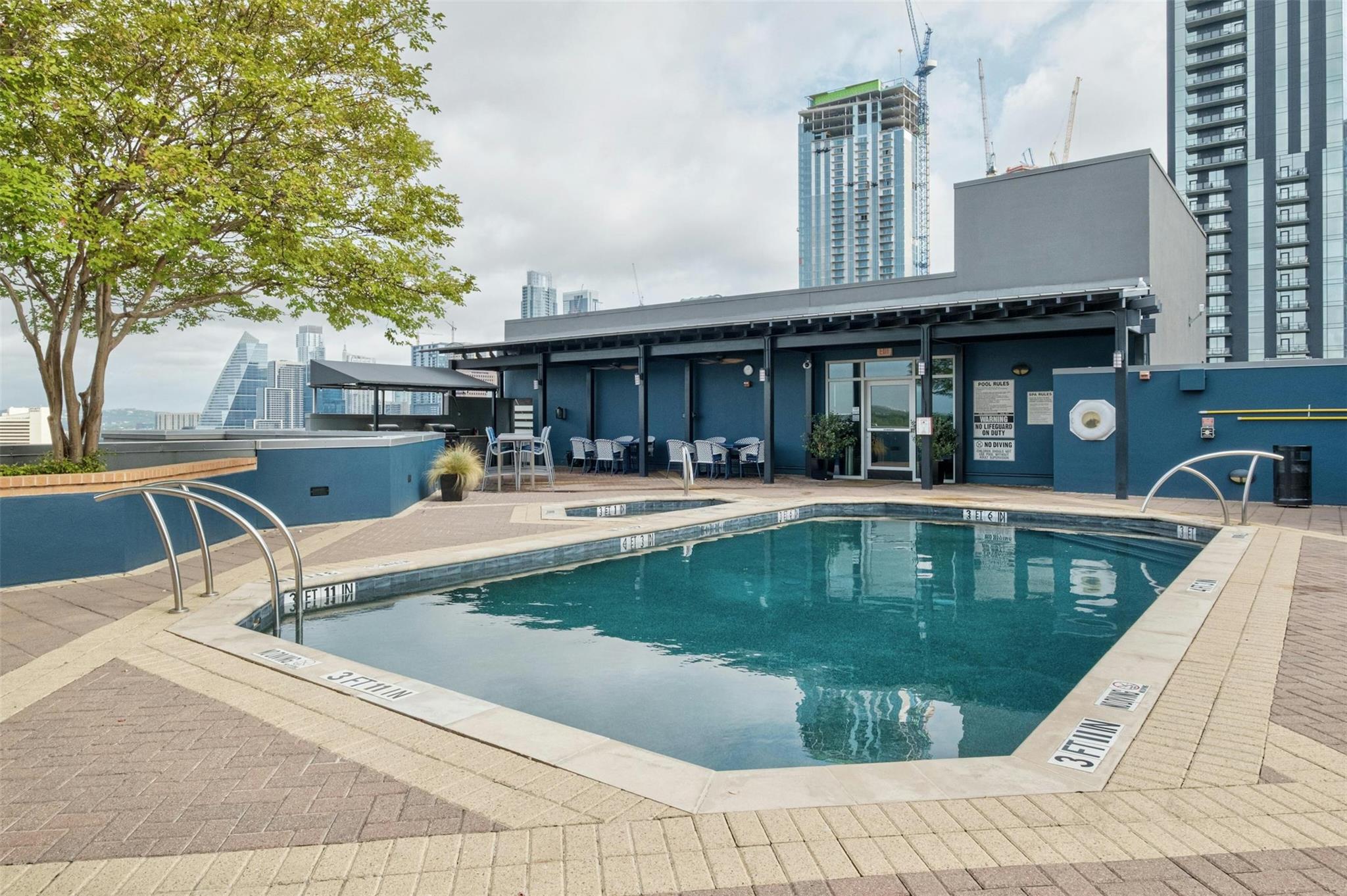 54 Rainey St # 416, Austin, TX 78701