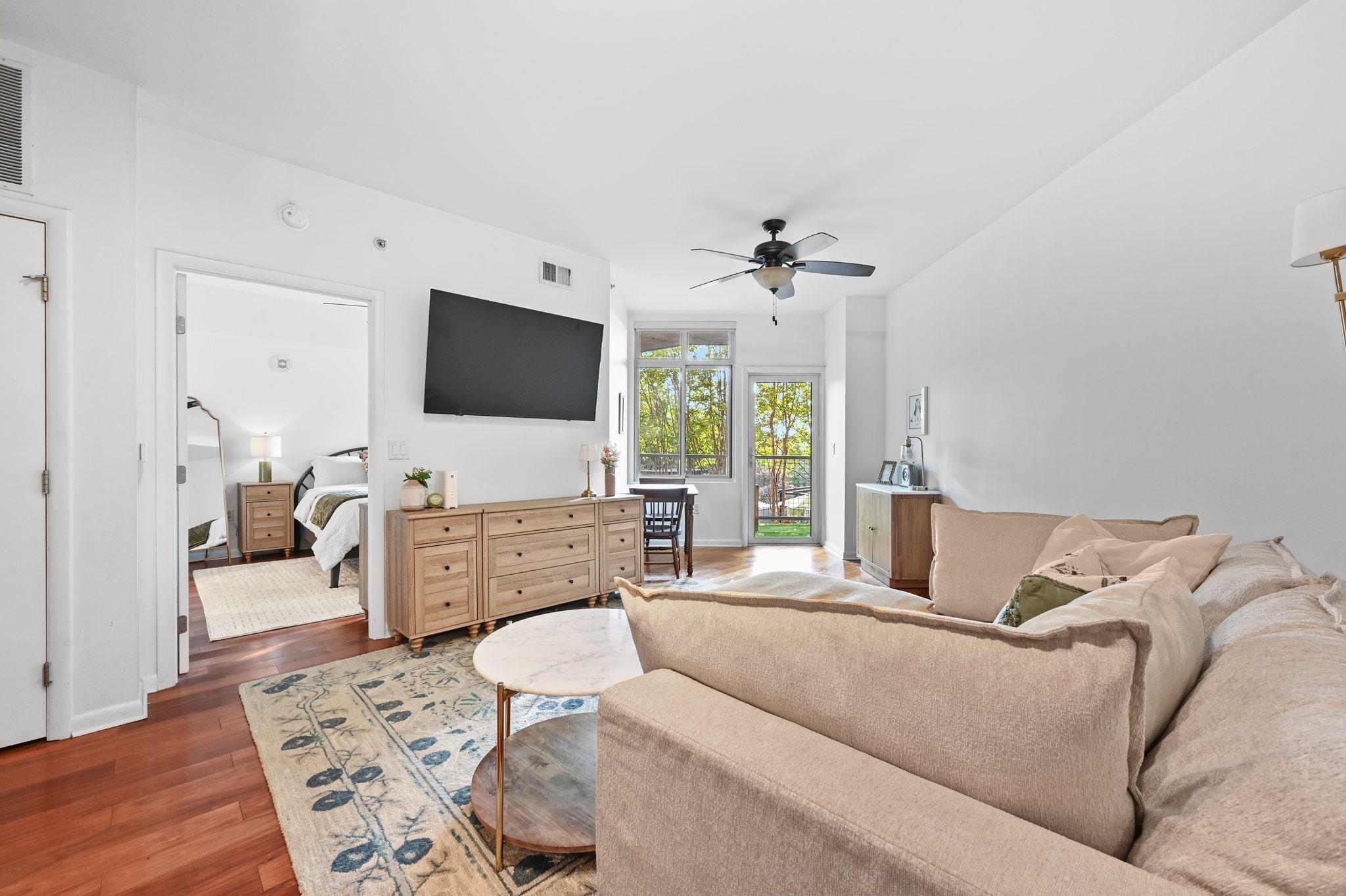 54 Rainey St # 416, Austin, TX 78701