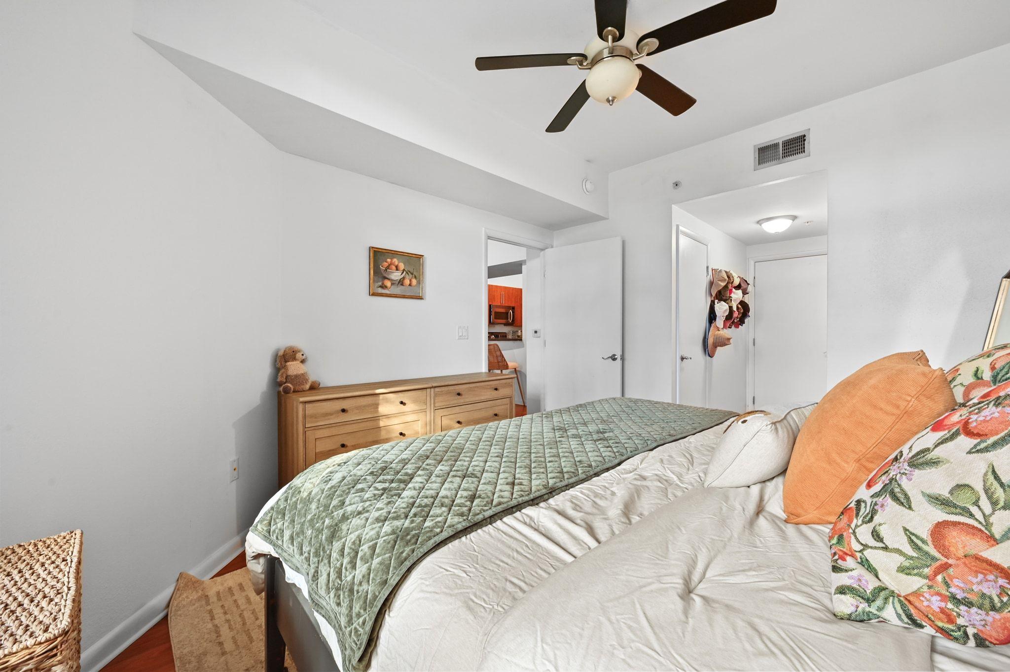 54 Rainey St # 416, Austin, TX 78701