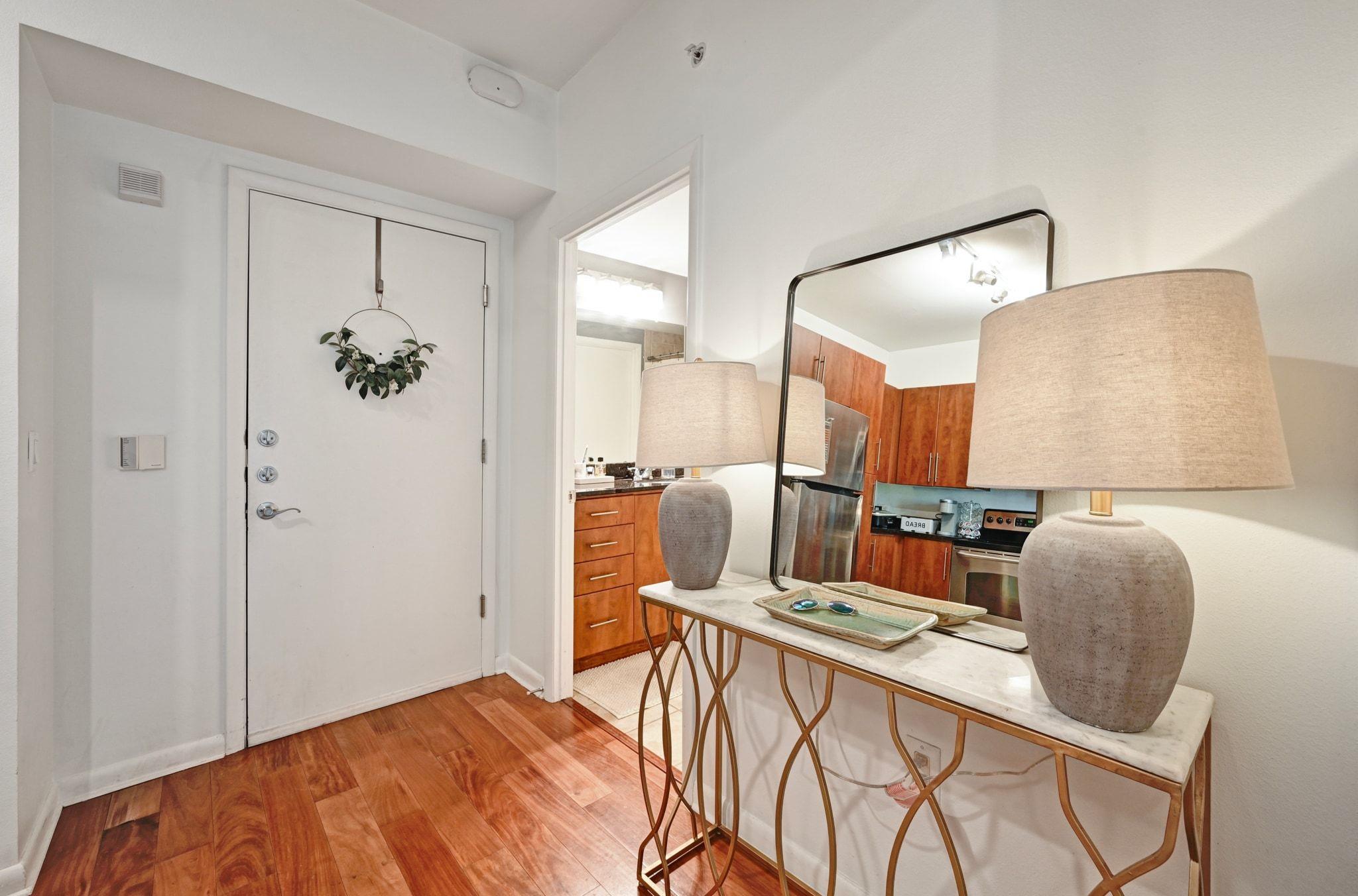 54 Rainey St # 416, Austin, TX 78701