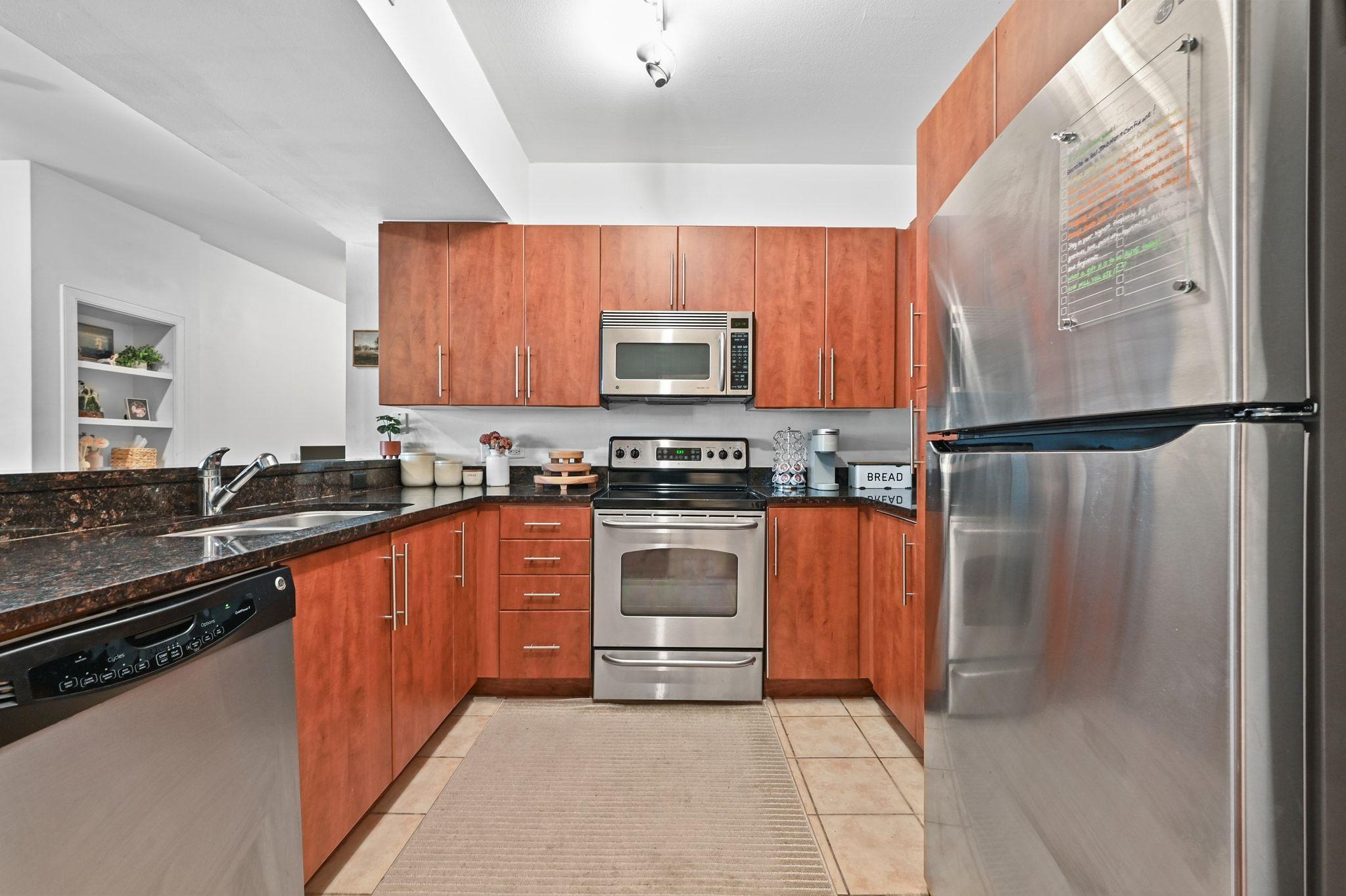 54 Rainey St # 416, Austin, TX 78701