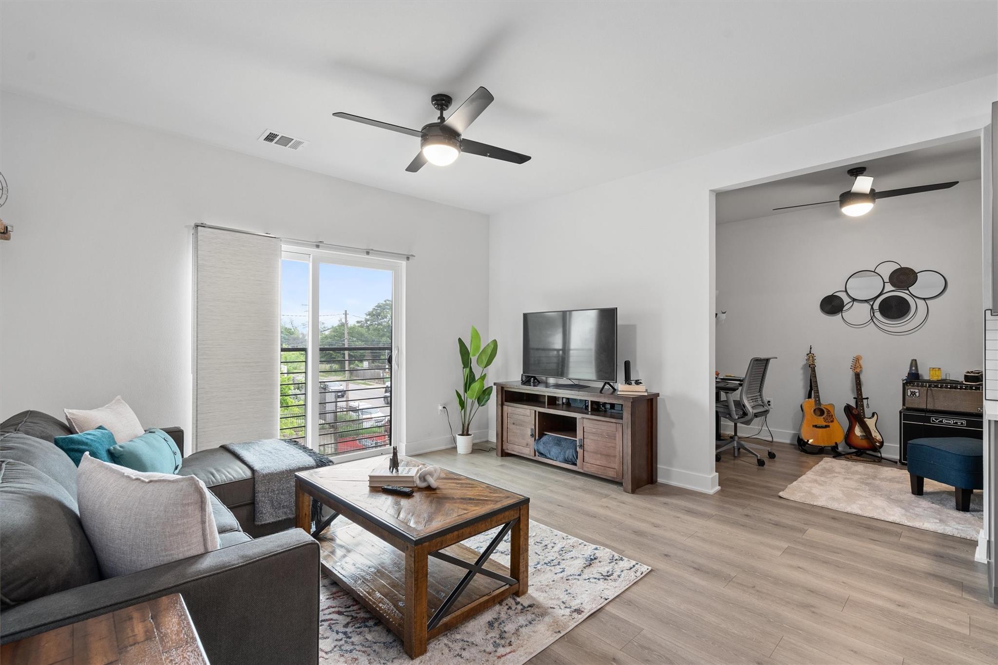 2220 Webberville Rd # 323, Austin, TX 78702