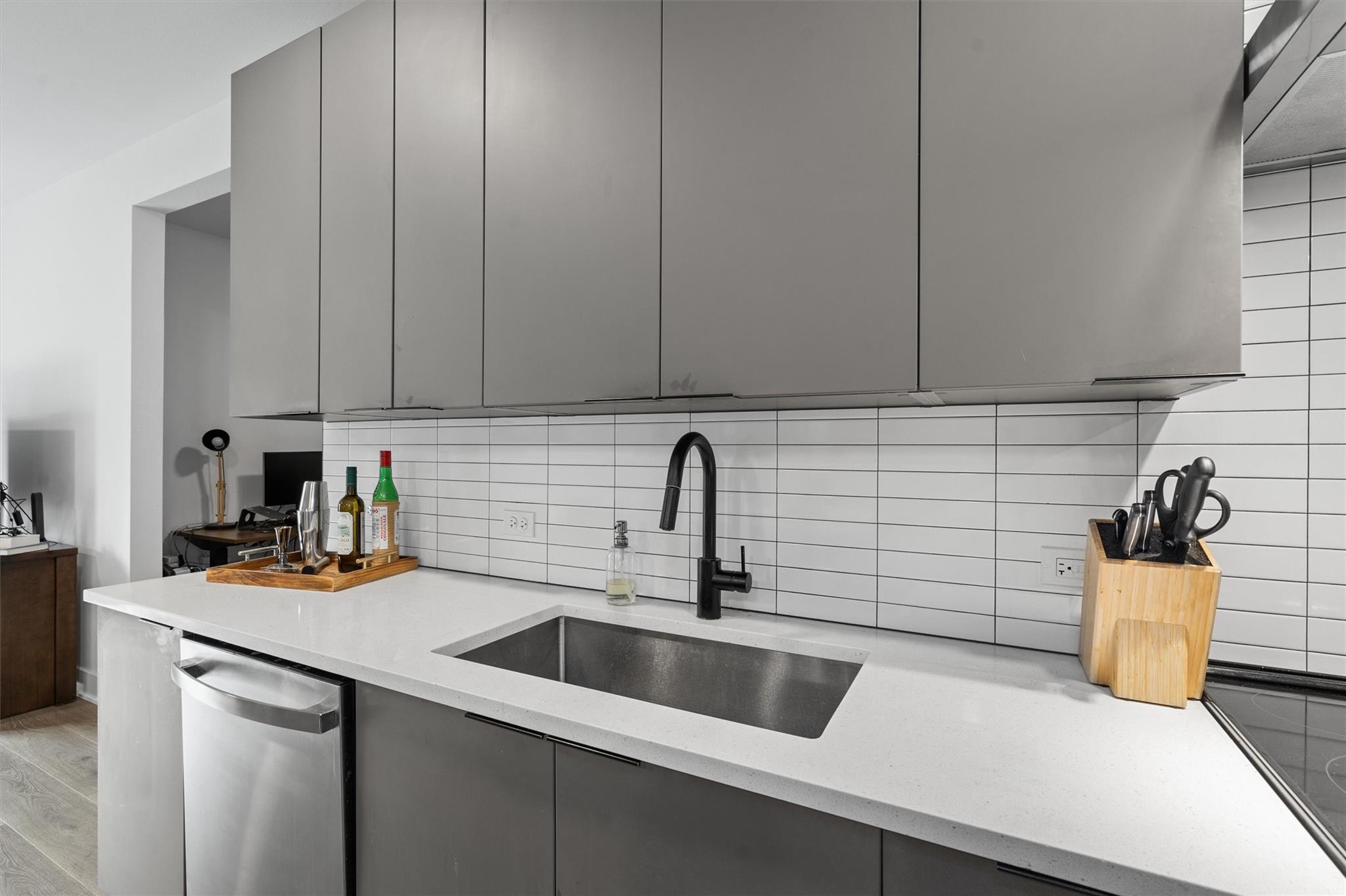 2220 Webberville Rd # 323, Austin, TX 78702