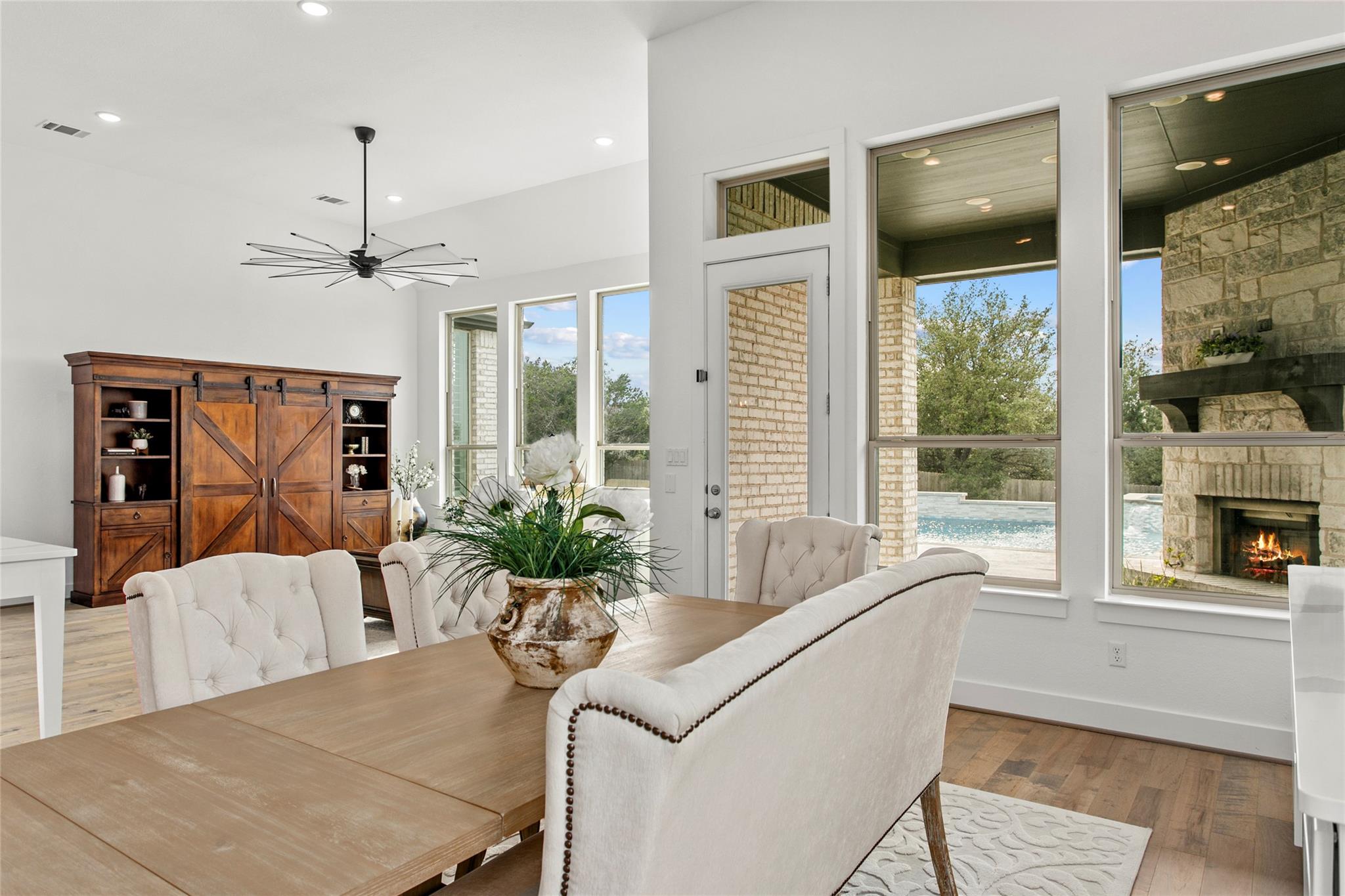 116 Egret Ln, Austin, TX 78737