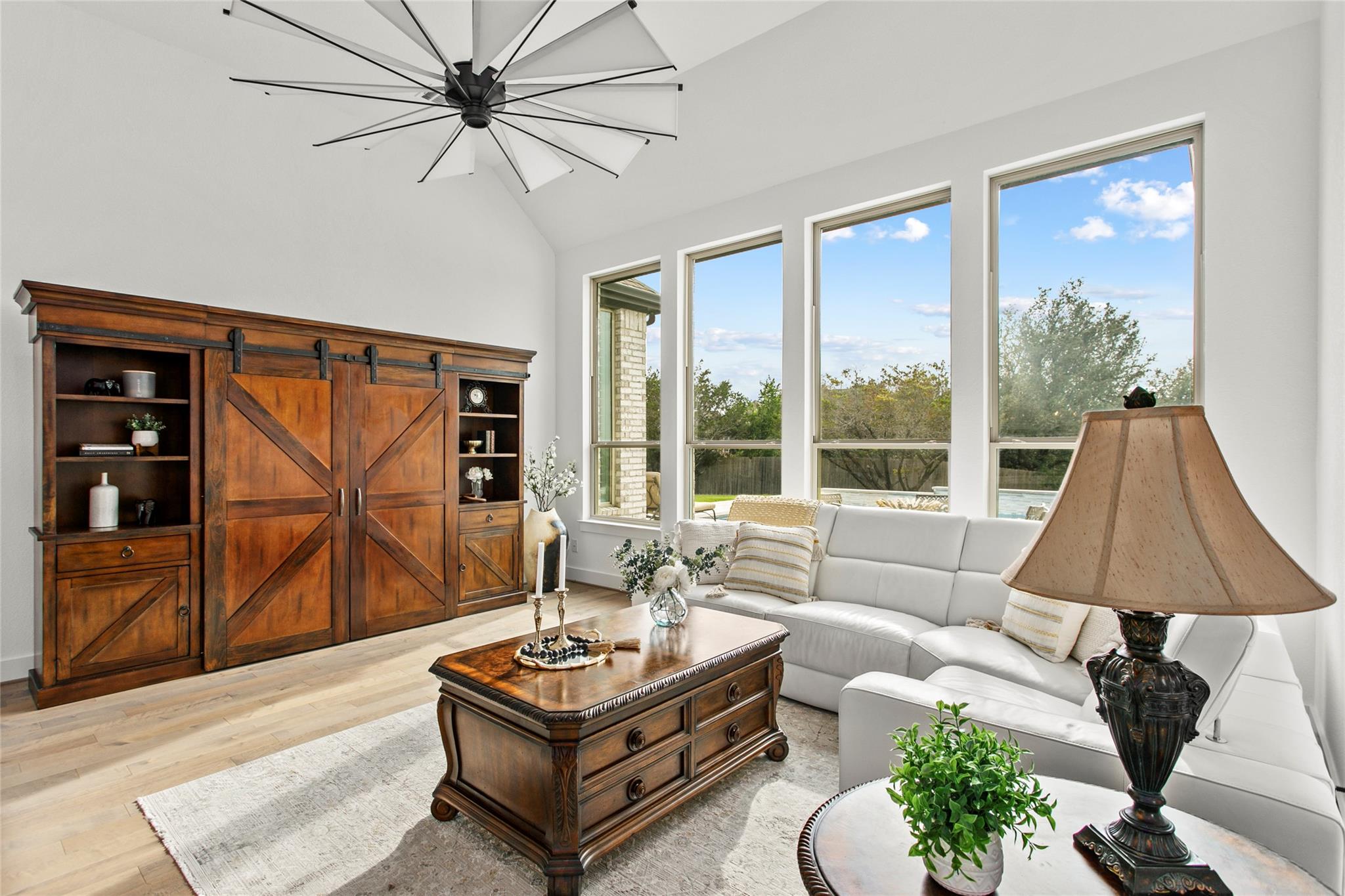 116 Egret Ln, Austin, TX 78737