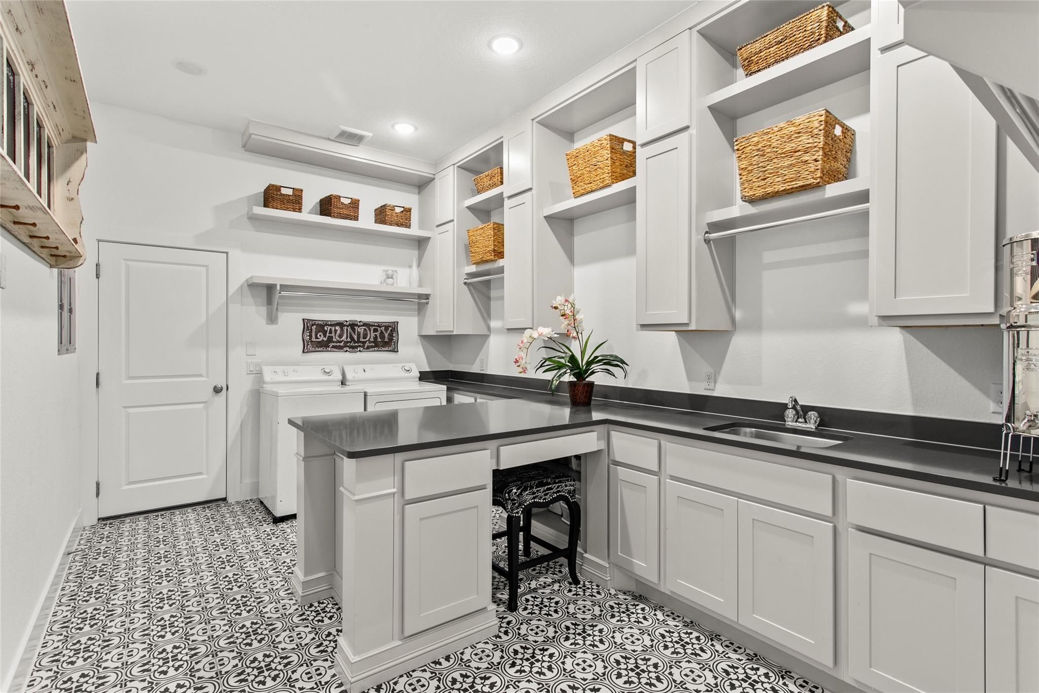 116 Egret Ln, Austin, TX 78737