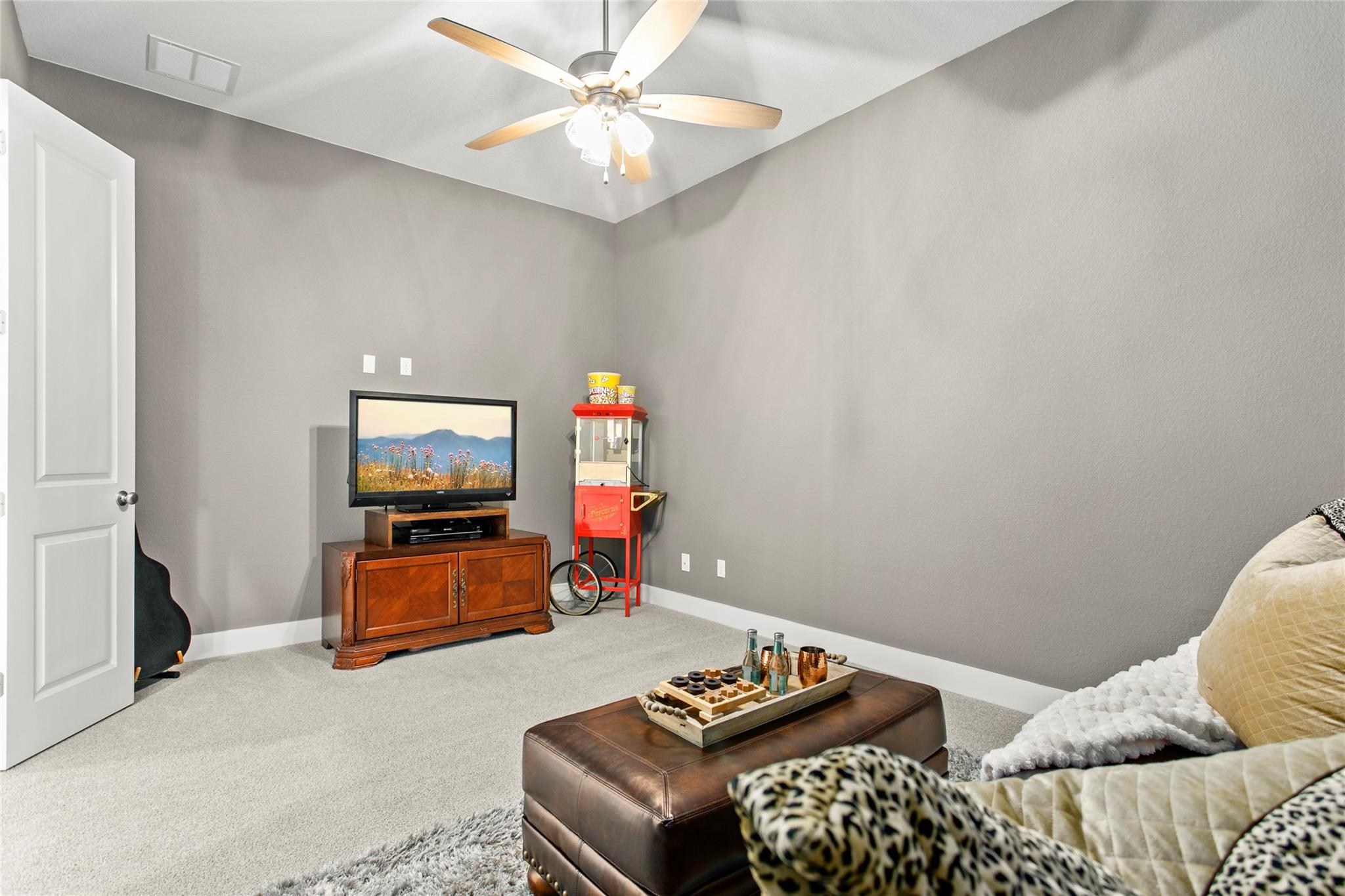 116 Egret Ln, Austin, TX 78737