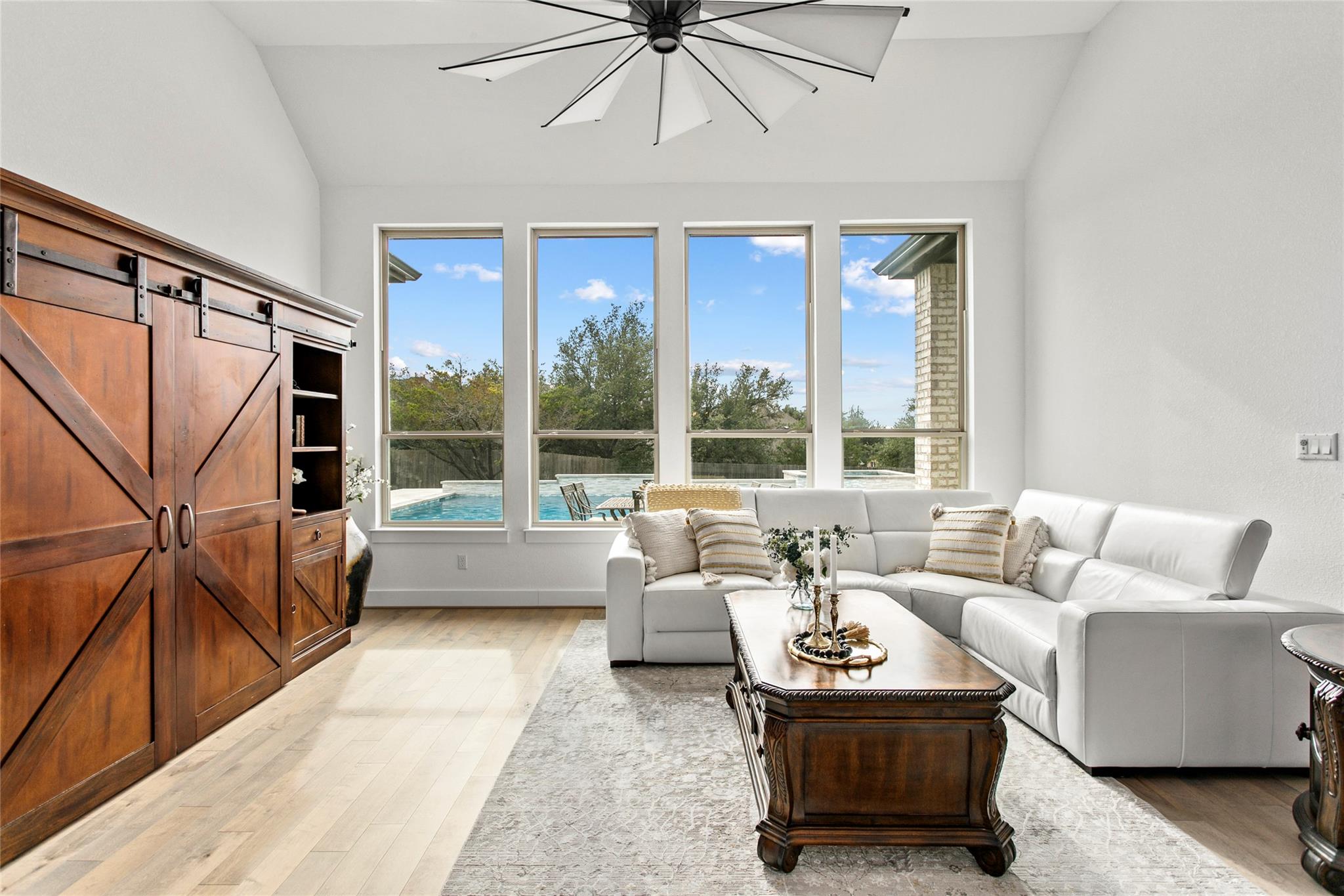 116 Egret Ln, Austin, TX 78737