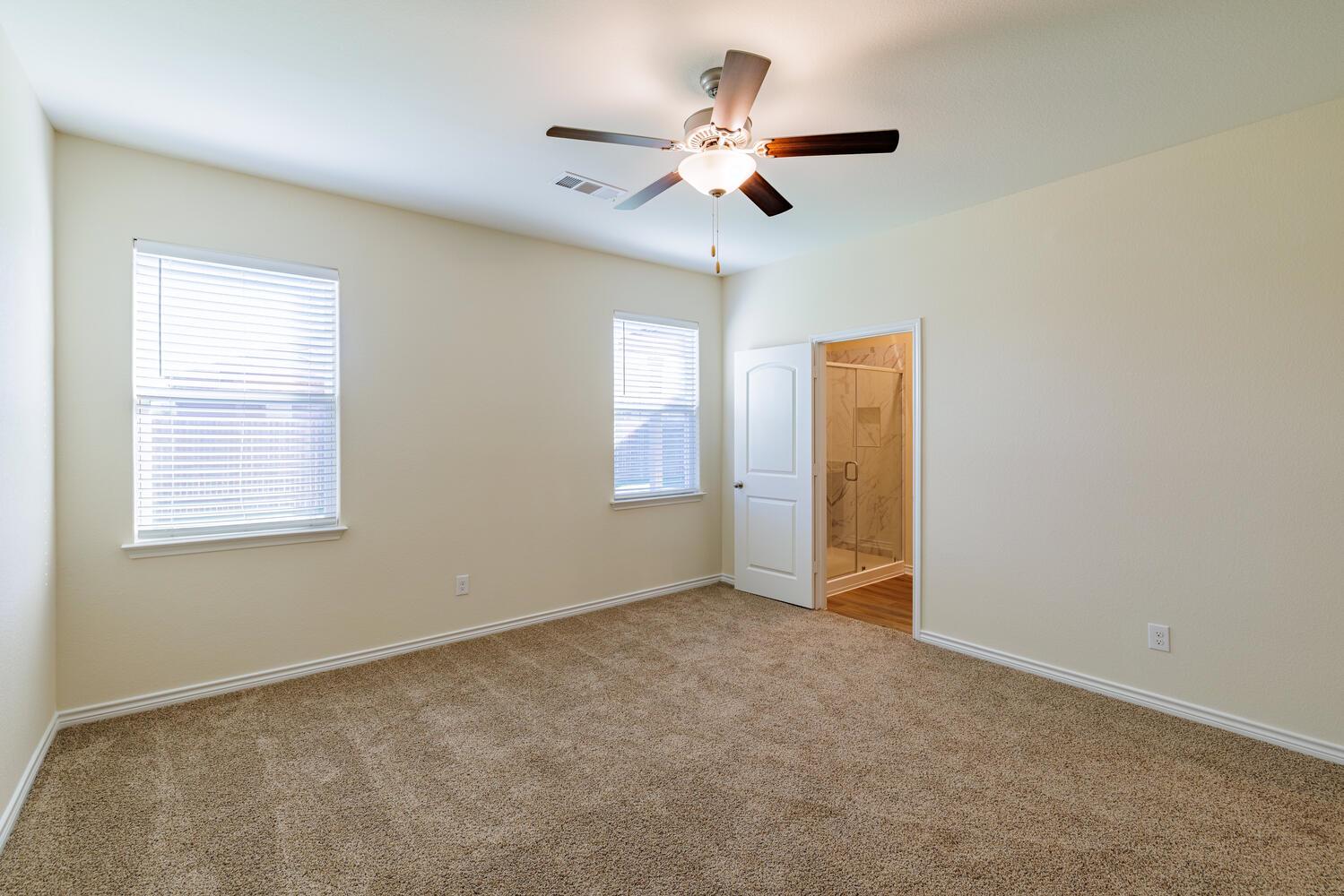 331 Liberty Meadows Dr, Liberty Hill, TX 78642