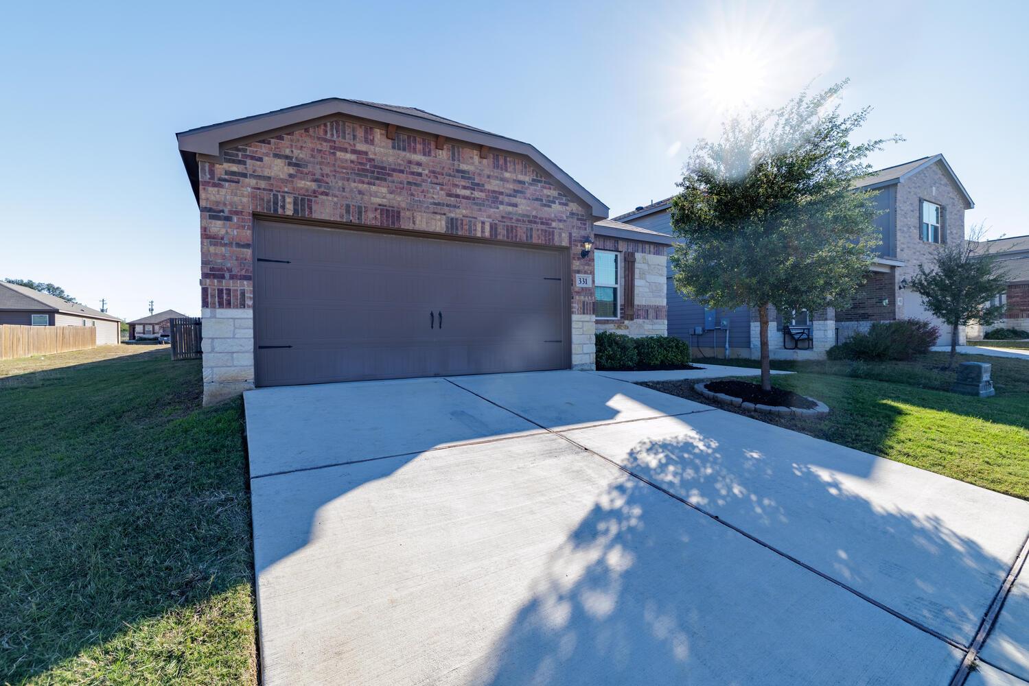 331 Liberty Meadows Dr, Liberty Hill, TX 78642