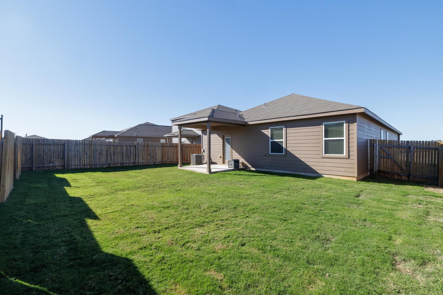 331 Liberty Meadows Dr, Liberty Hill, TX 78642
