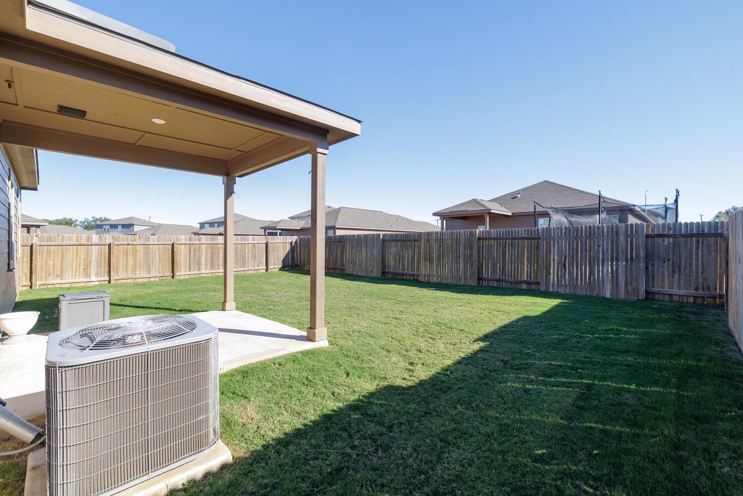 331 Liberty Meadows Dr, Liberty Hill, TX 78642