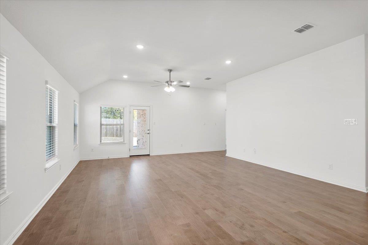 1429 Cole Estates Dr, Georgetown, TX 78628