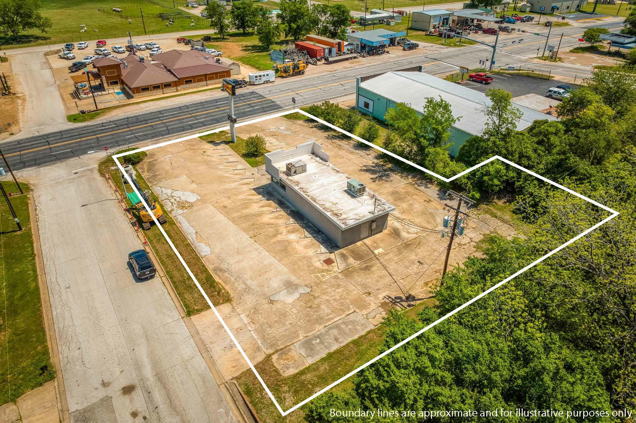 310 State Highway 36 S Highway, Caldwell, TX 77836