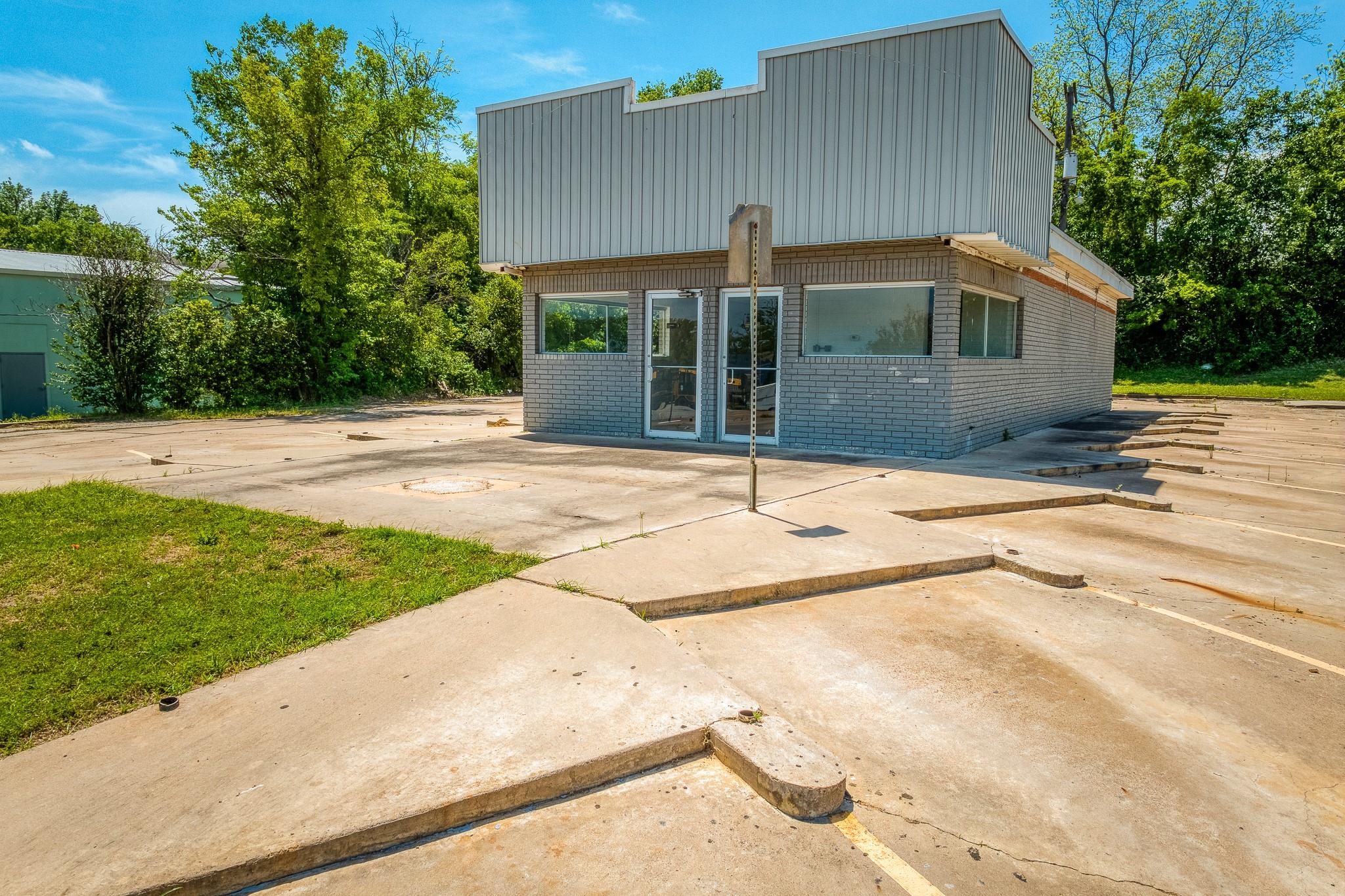 310 State Highway 36 S Highway, Caldwell, TX 77836