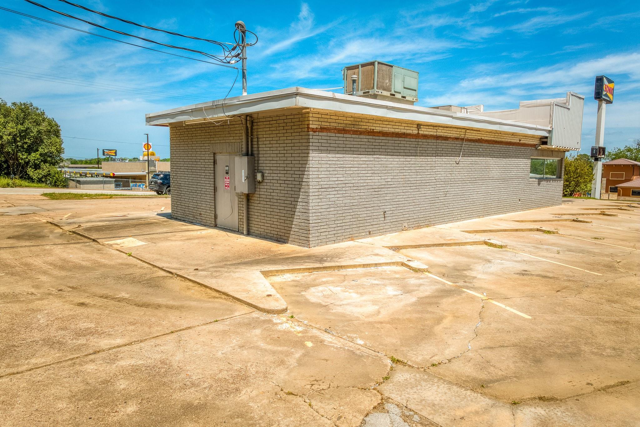 310 State Highway 36 S Highway, Caldwell, TX 77836
