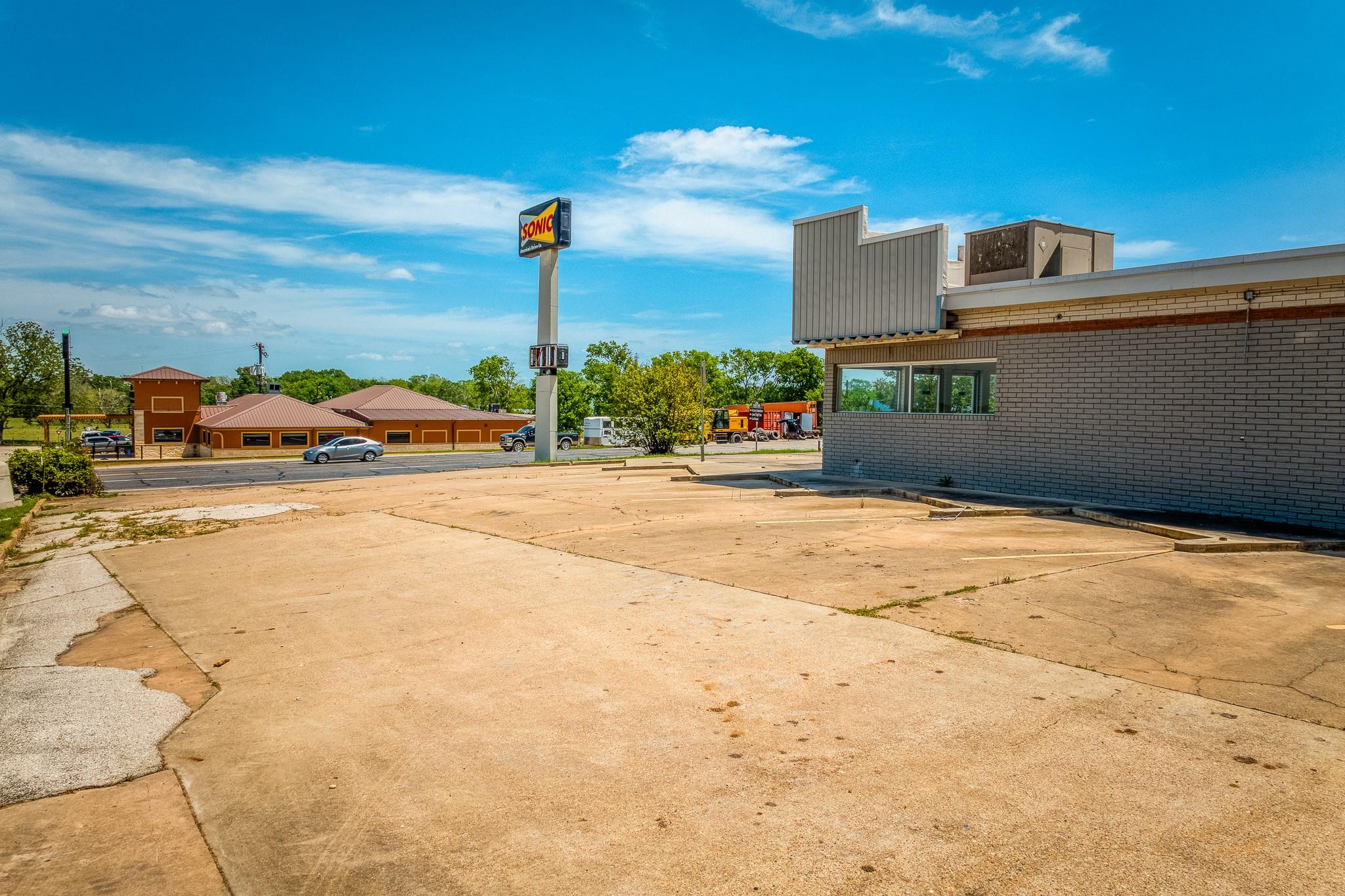 310 State Highway 36 S Highway, Caldwell, TX 77836