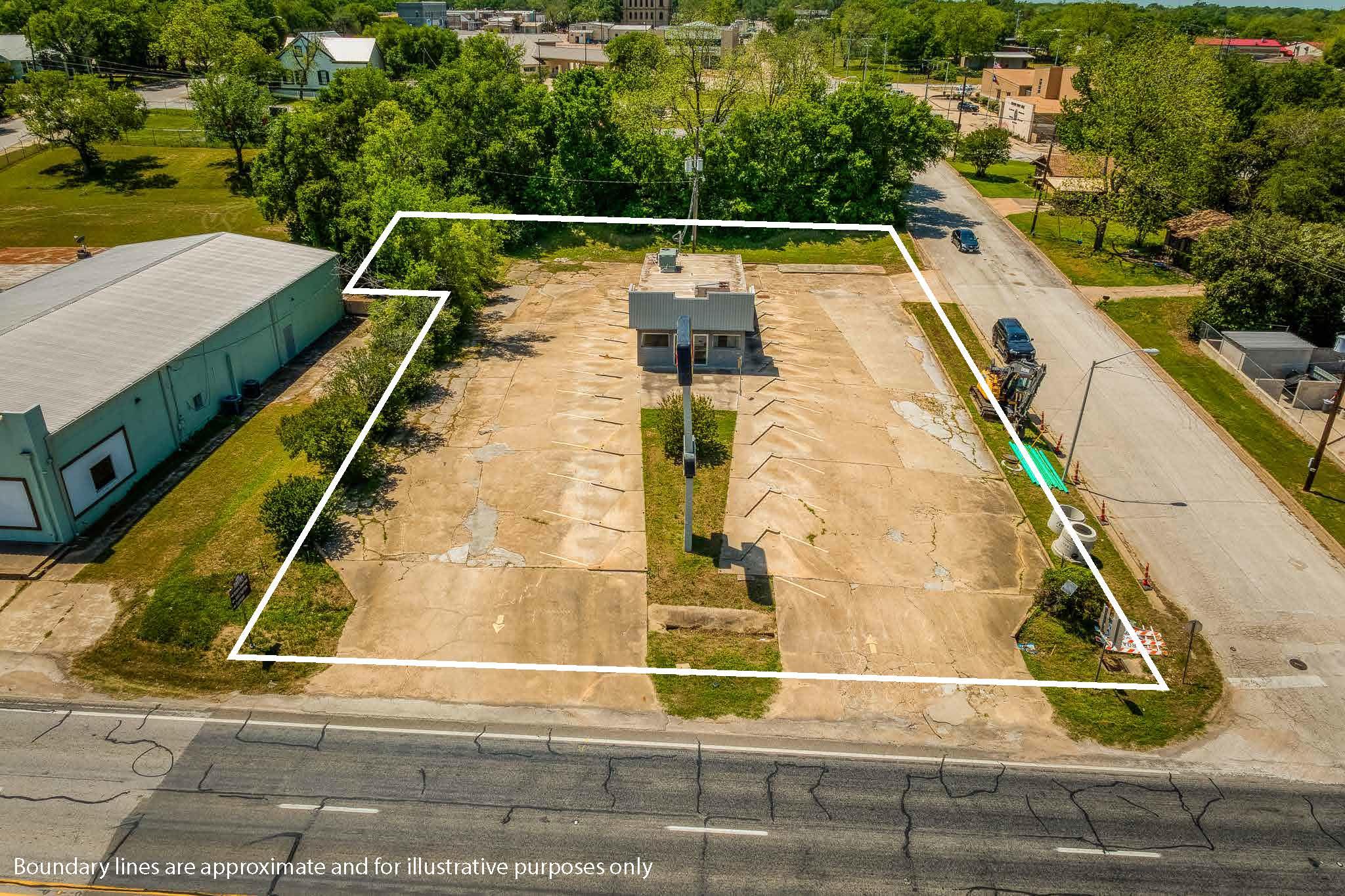 310 State Highway 36 S Highway, Caldwell, TX 77836