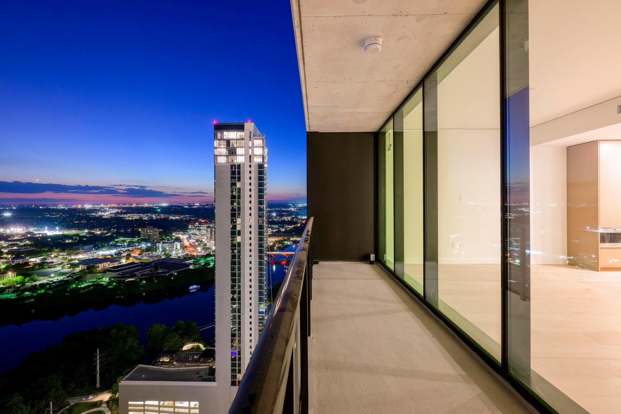 610 Davis St # 4002, Austin, TX 78701