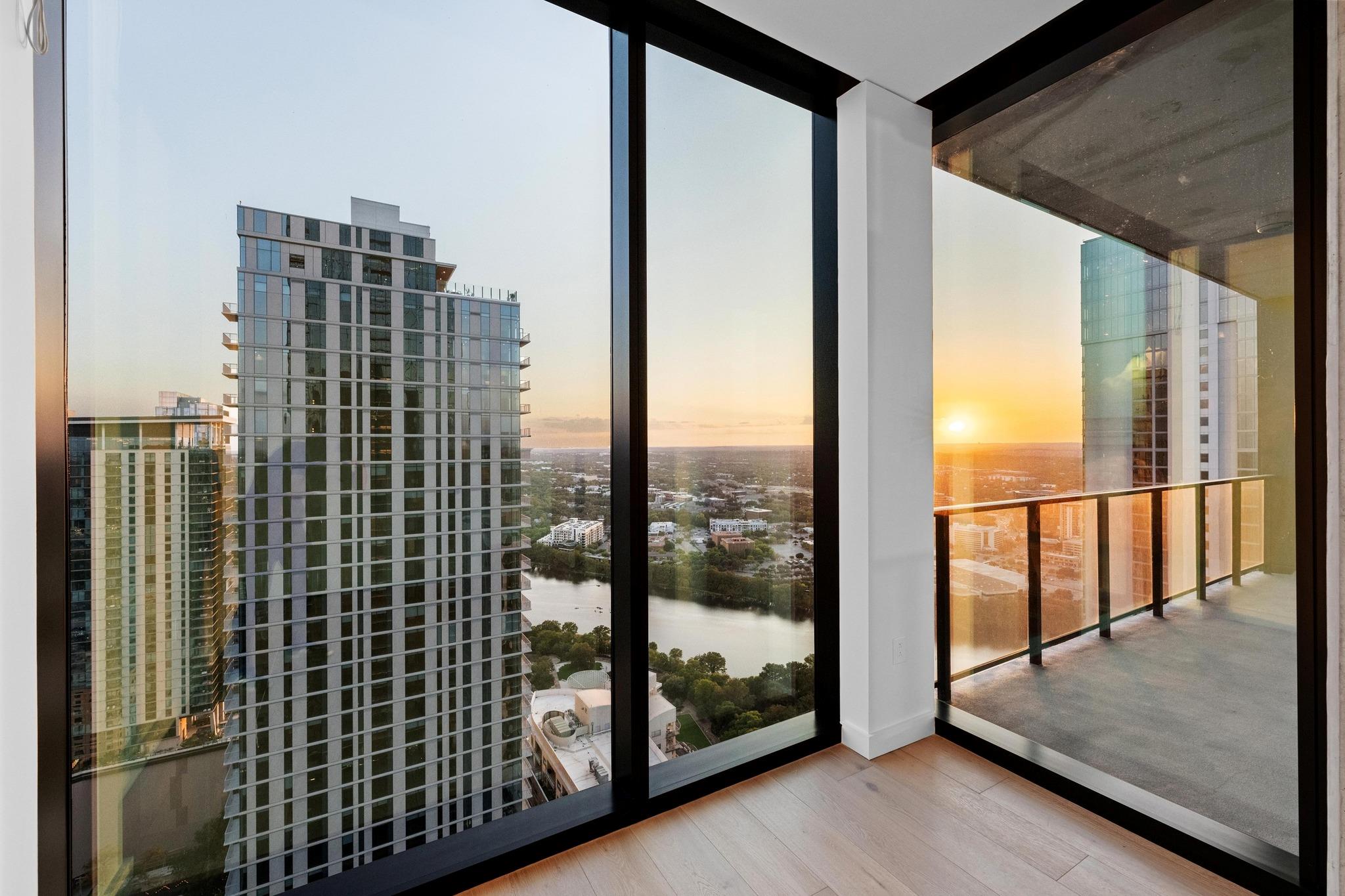 610 Davis St # 4002, Austin, TX 78701