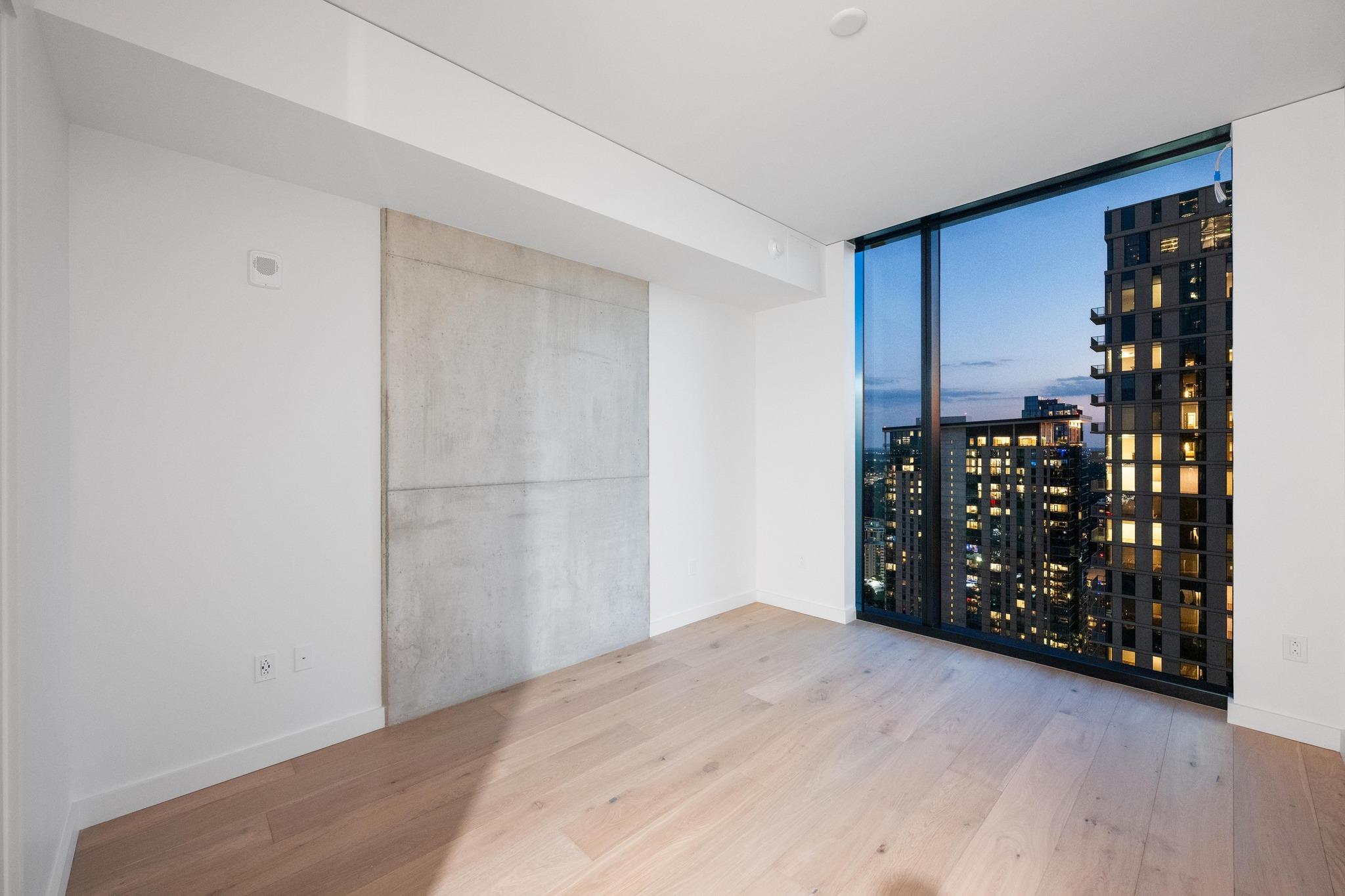 610 Davis St # 4002, Austin, TX 78701