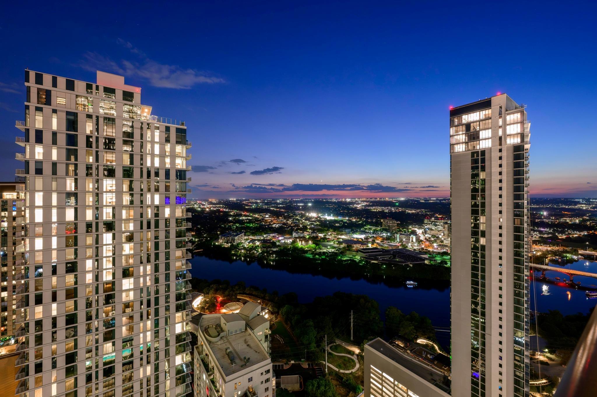 610 Davis St # 4002, Austin, TX 78701