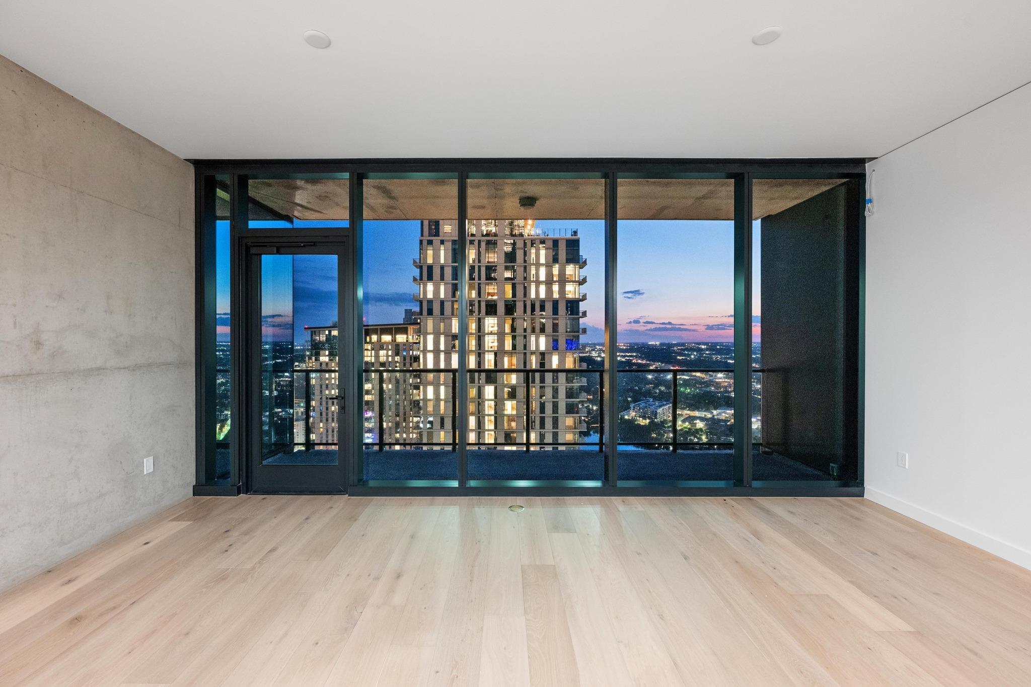 610 Davis St # 4002, Austin, TX 78701