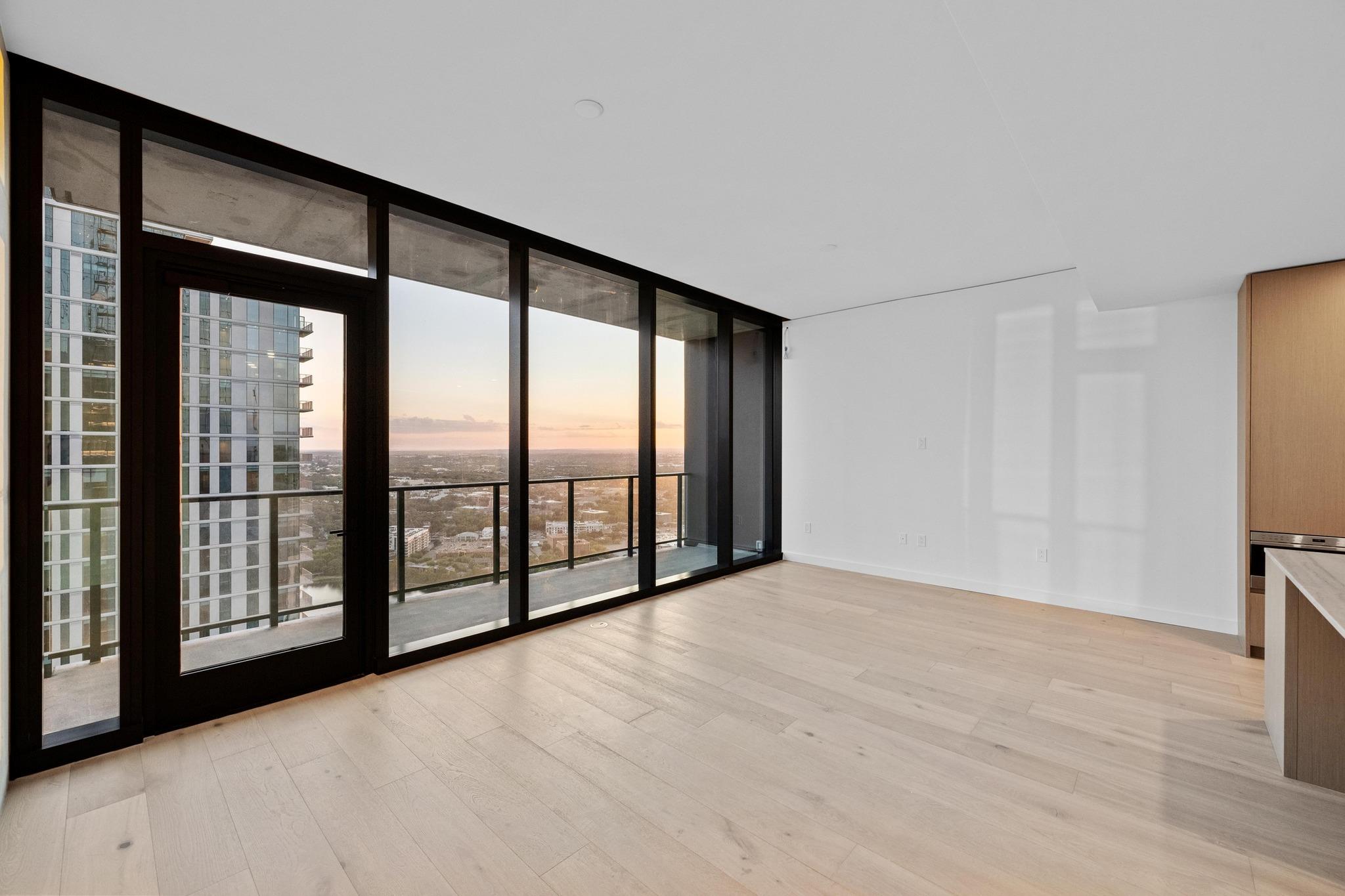 610 Davis St # 4002, Austin, TX 78701