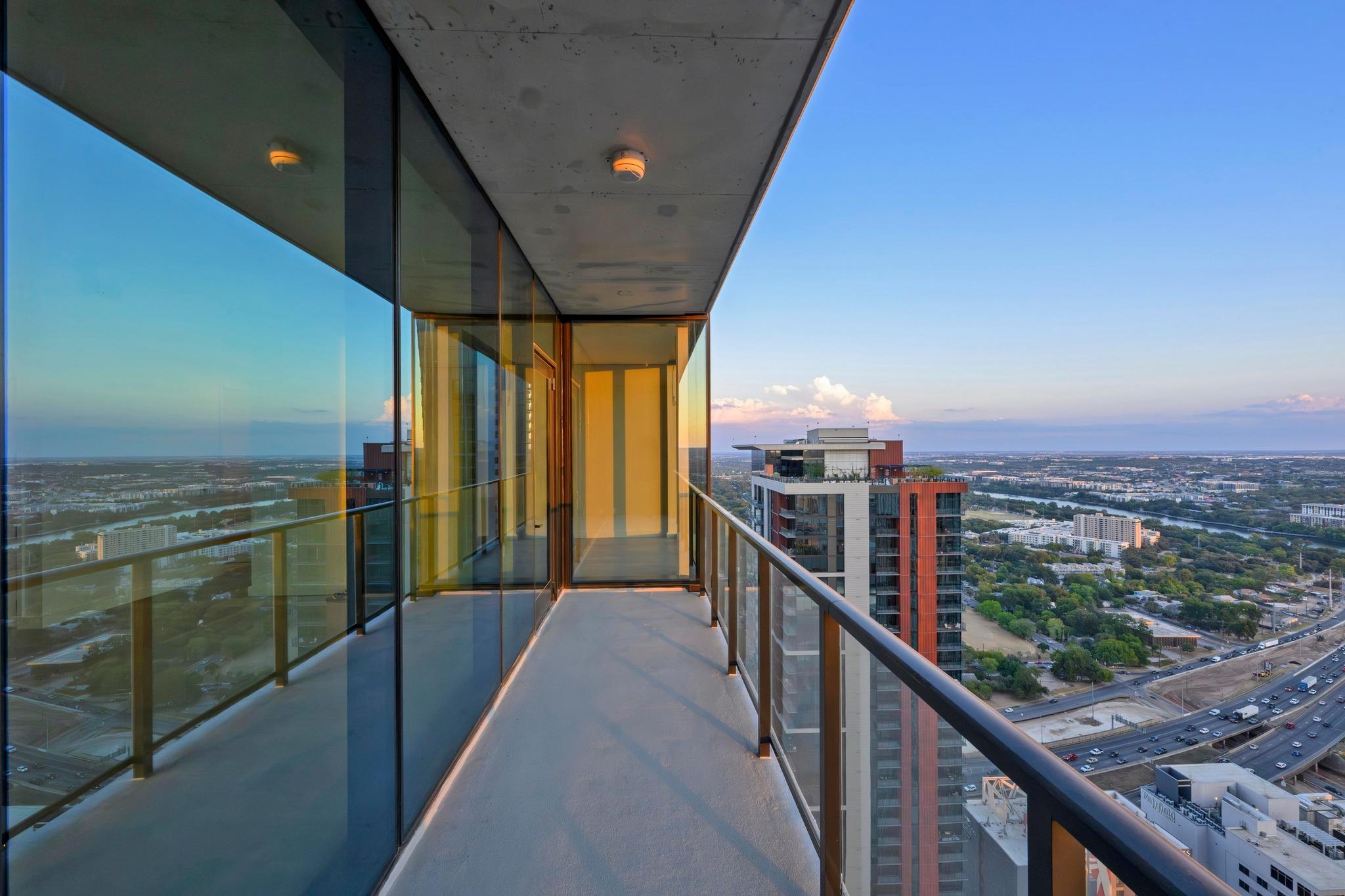 610 Davis St # 4002, Austin, TX 78701