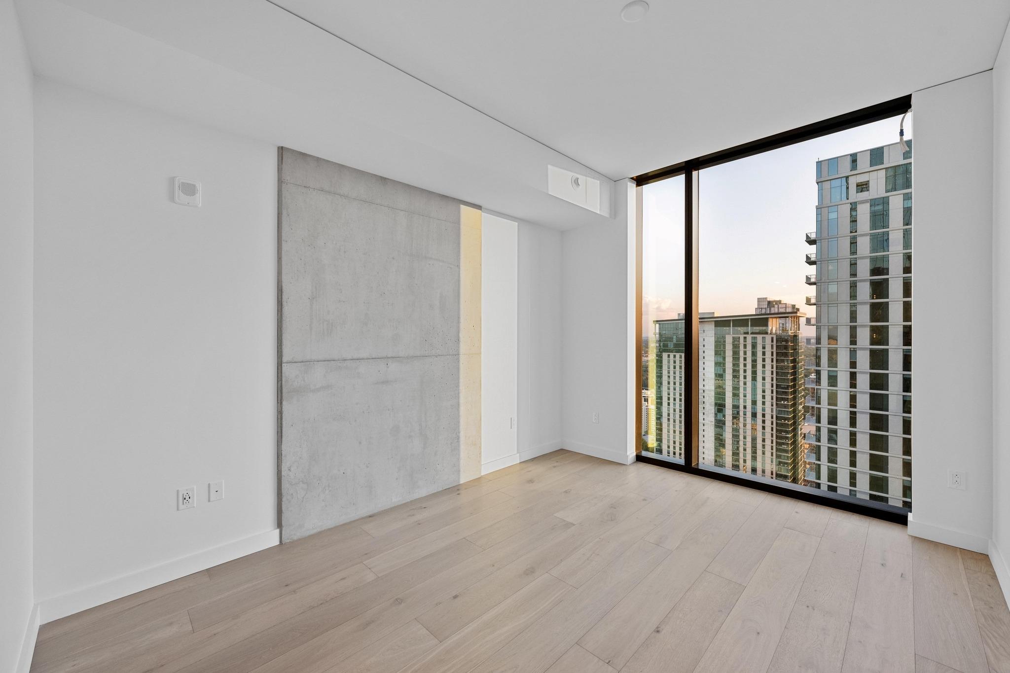 610 Davis St # 4002, Austin, TX 78701