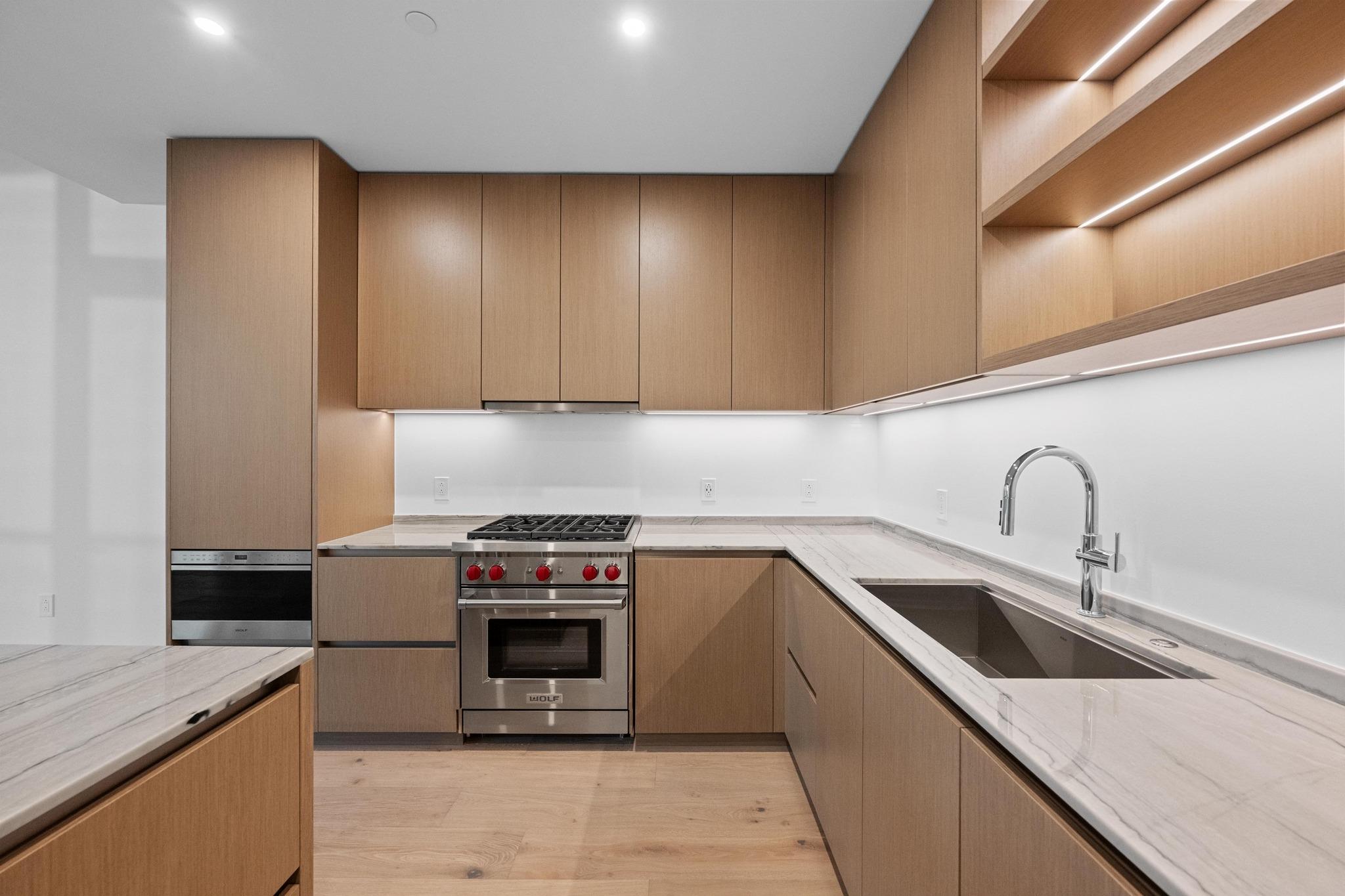 610 Davis St # 4002, Austin, TX 78701