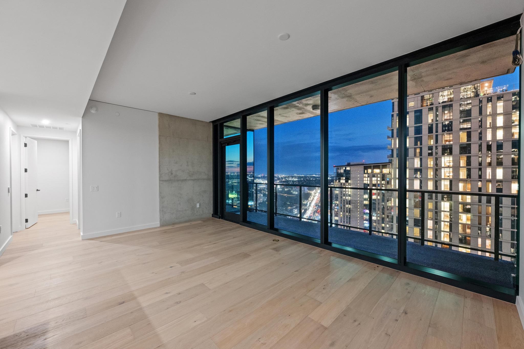 610 Davis St # 4002, Austin, TX 78701