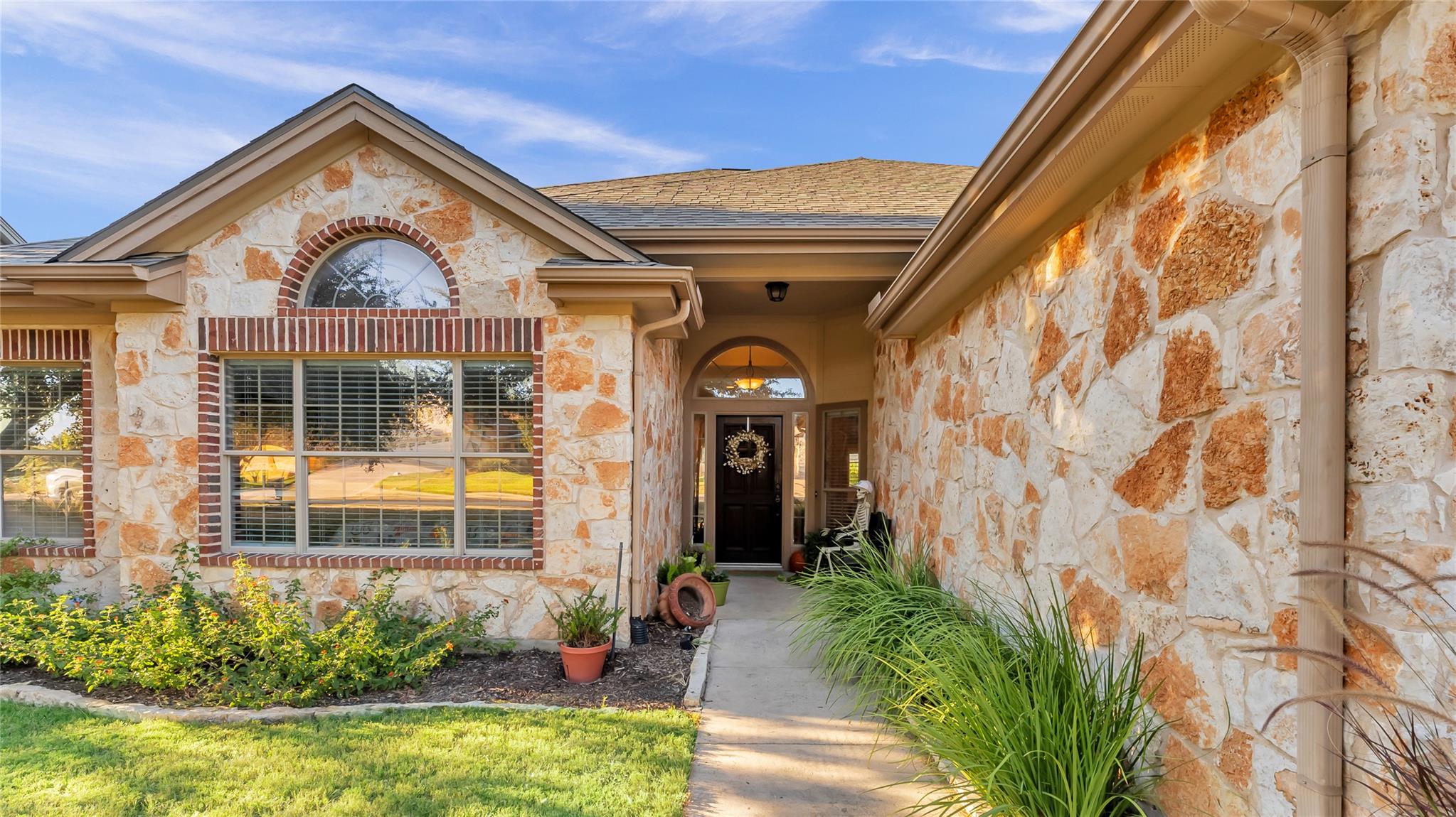 108 Natalies Pt, Burnet, TX 78611