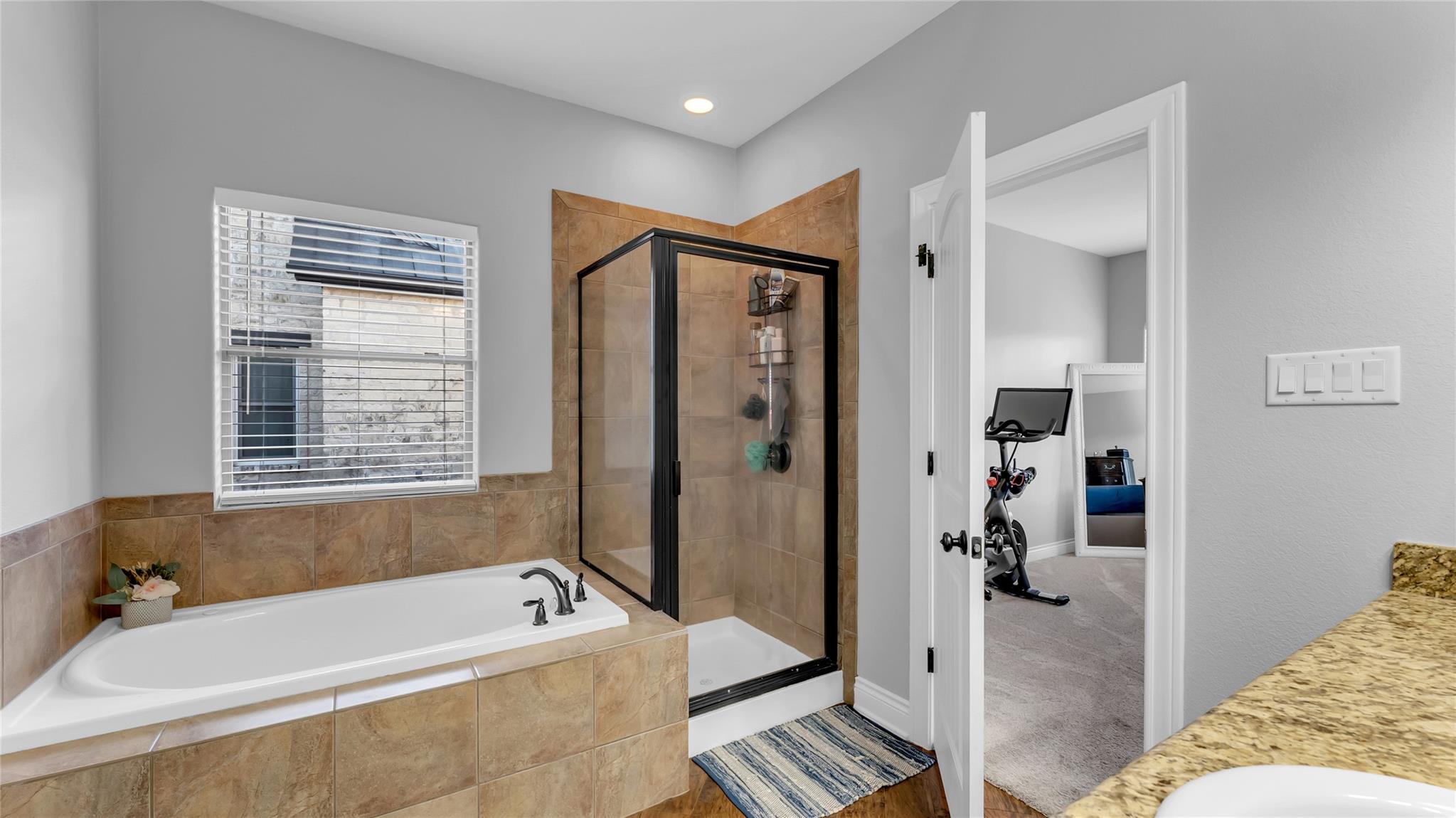 108 Natalies Pt, Burnet, TX 78611