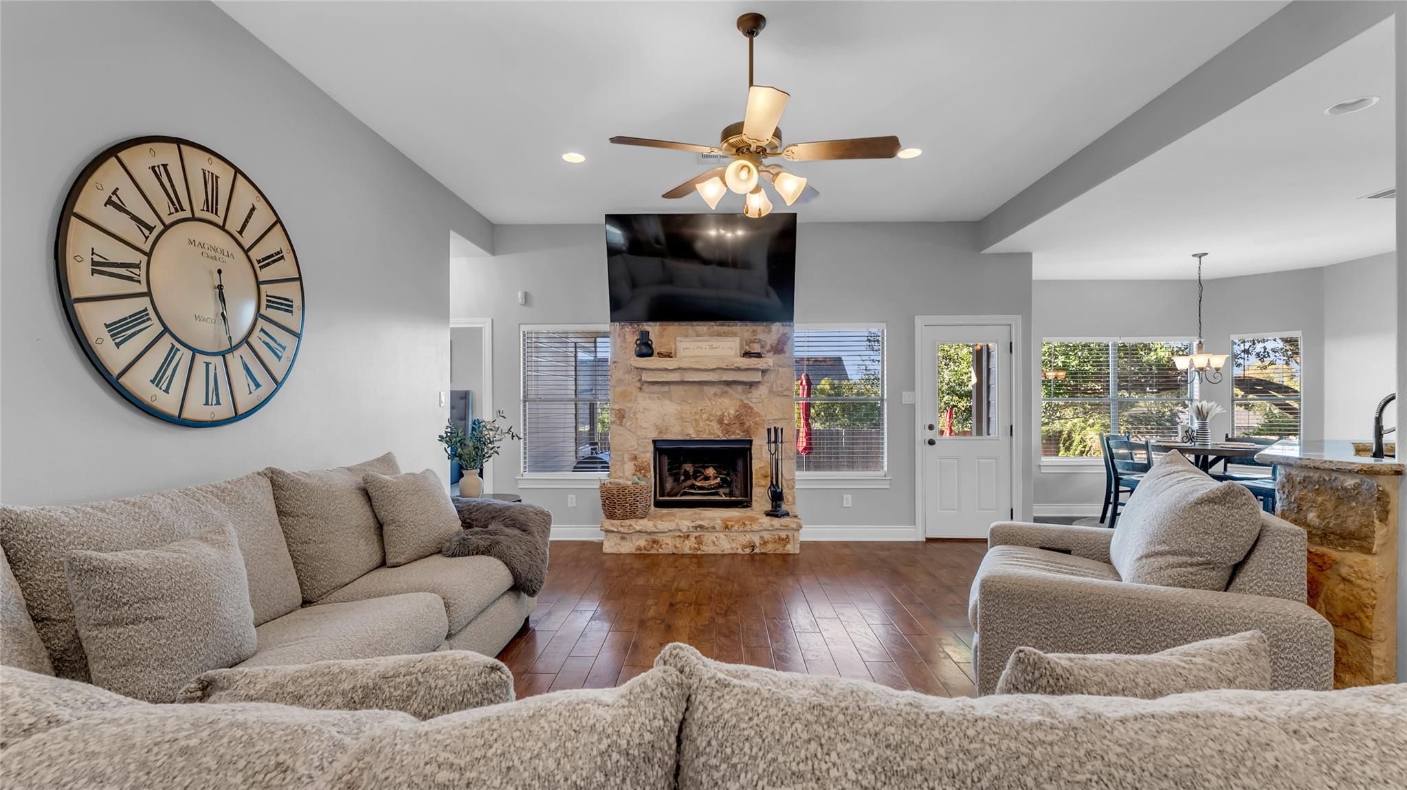 108 Natalies Pt, Burnet, TX 78611