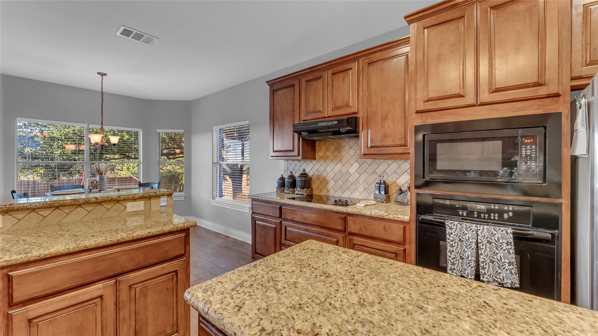 108 Natalies Pt, Burnet, TX 78611