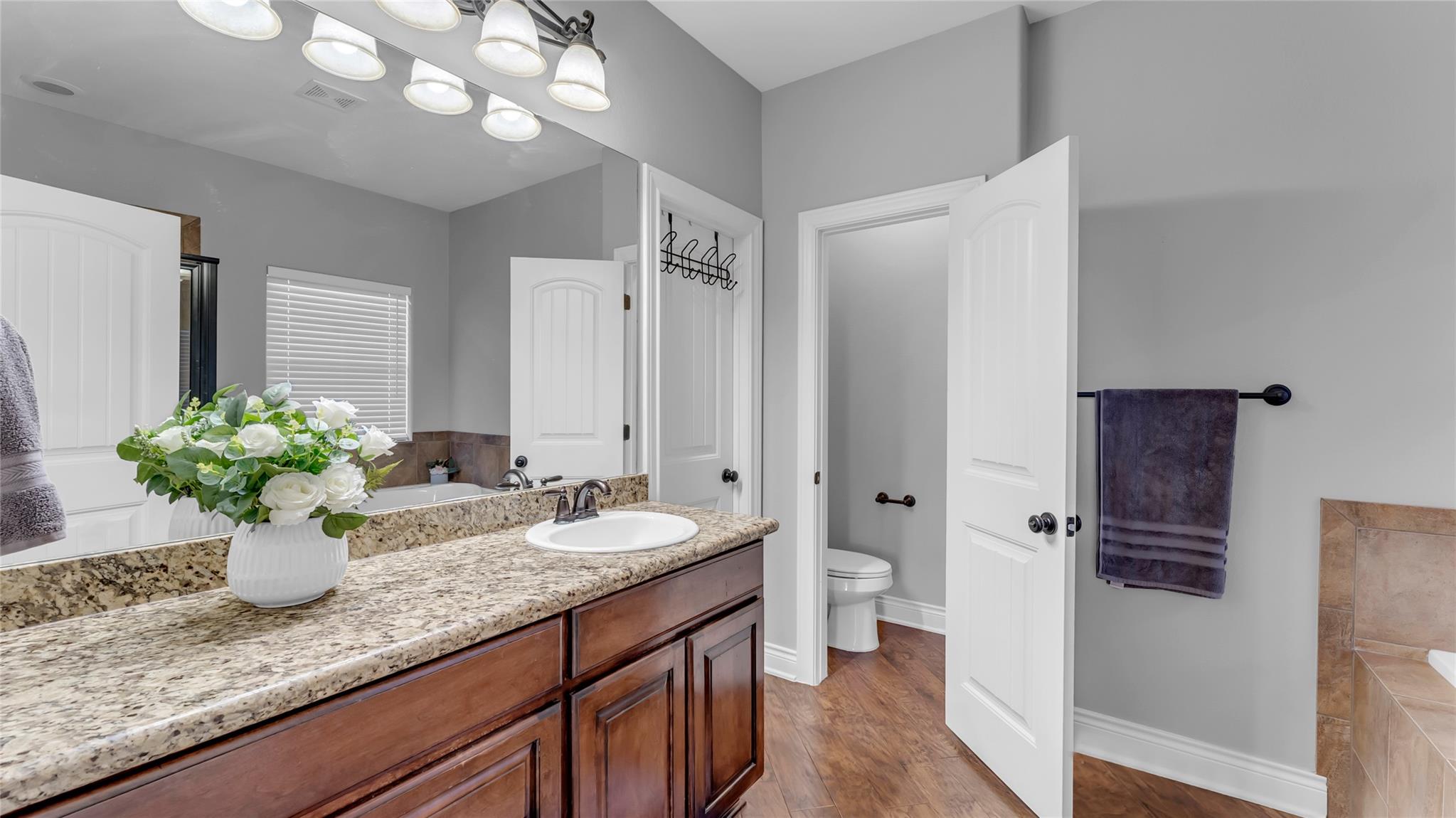 108 Natalies Pt, Burnet, TX 78611