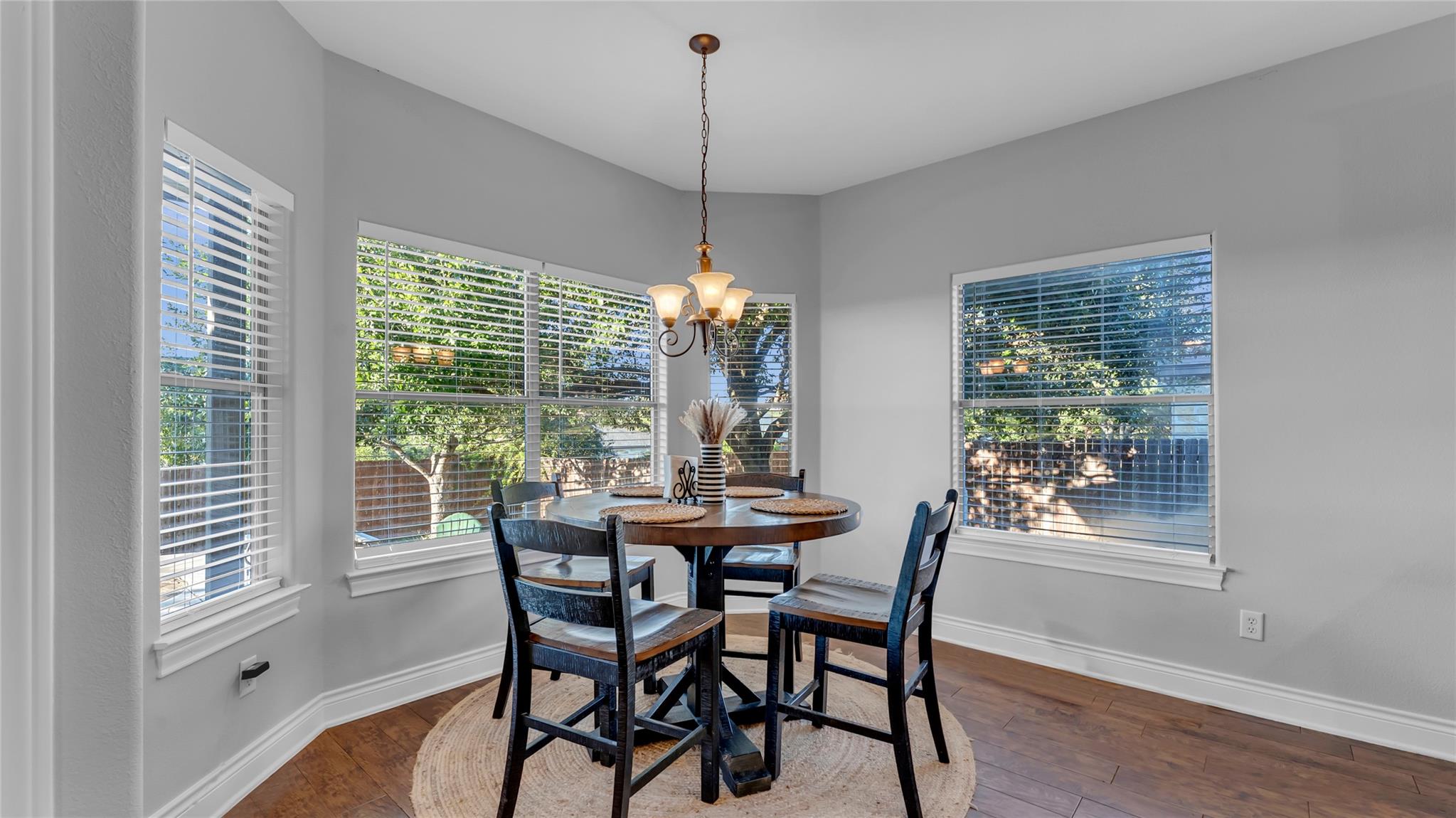 108 Natalies Pt, Burnet, TX 78611