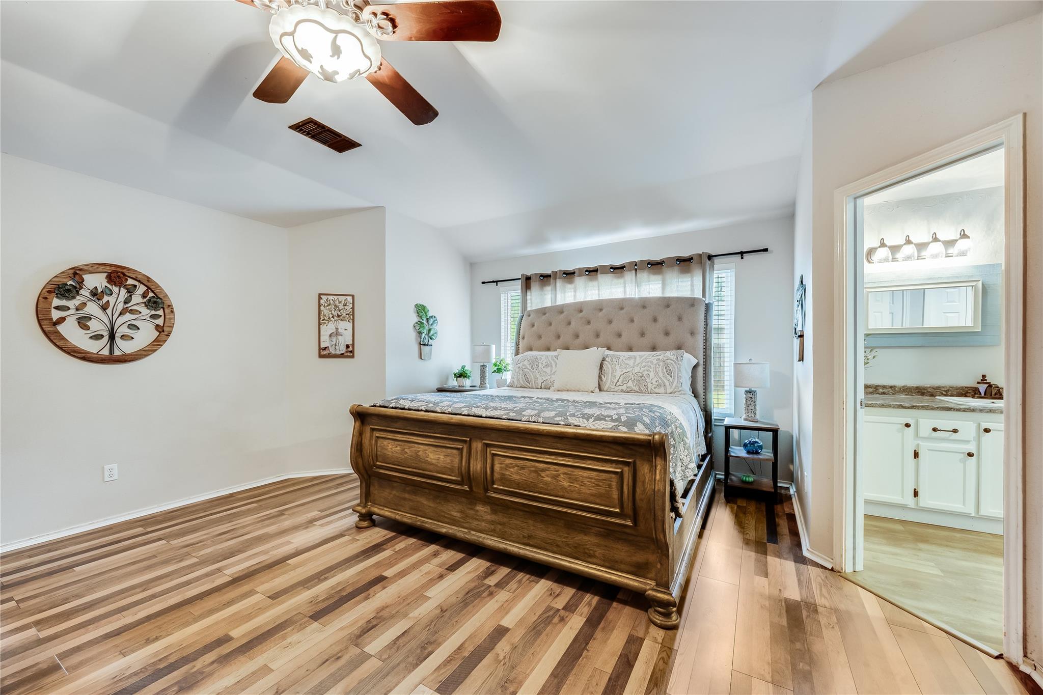 116 Whitetail Ln, Hutto, TX 78634