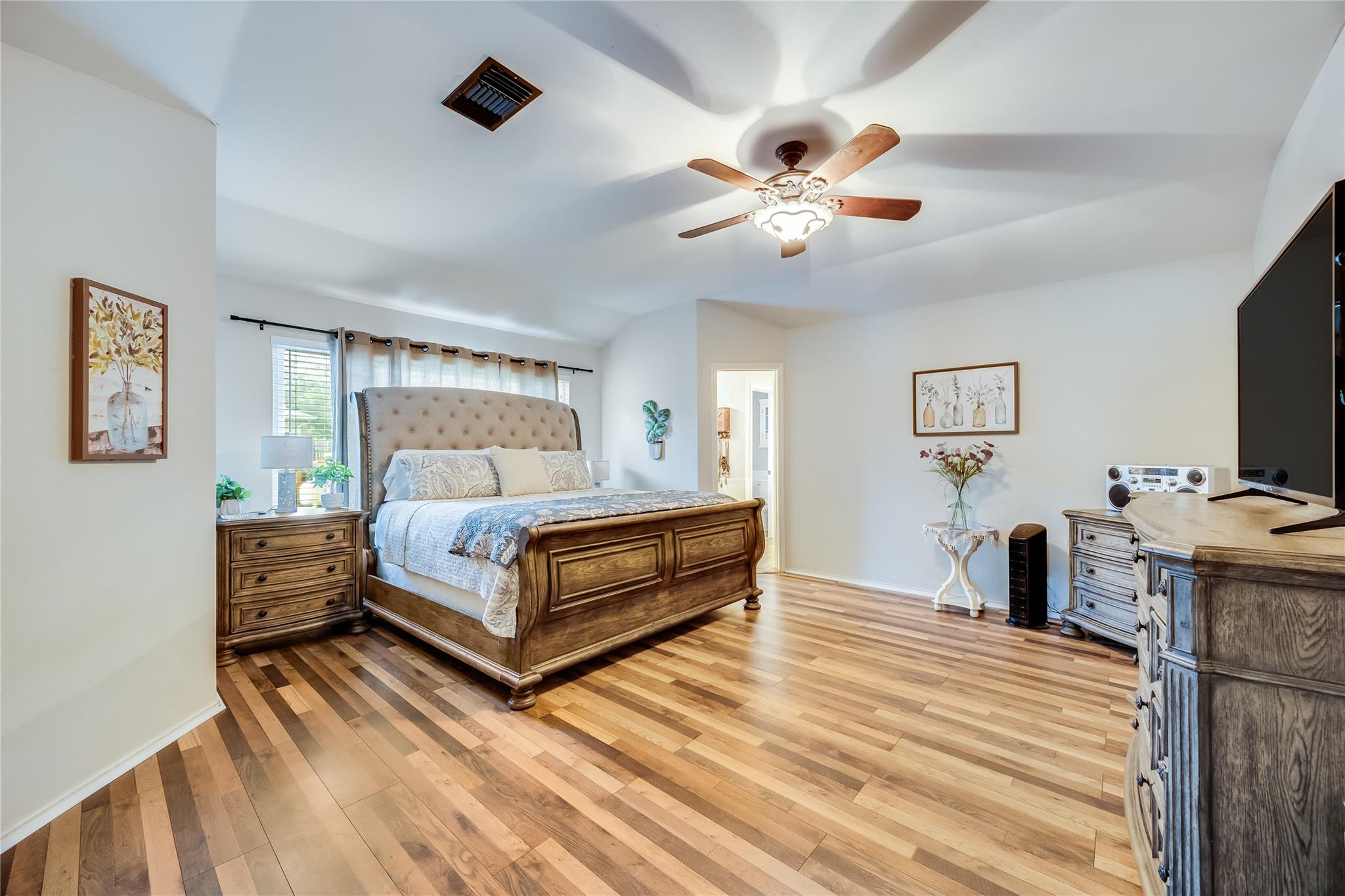 116 Whitetail Ln, Hutto, TX 78634