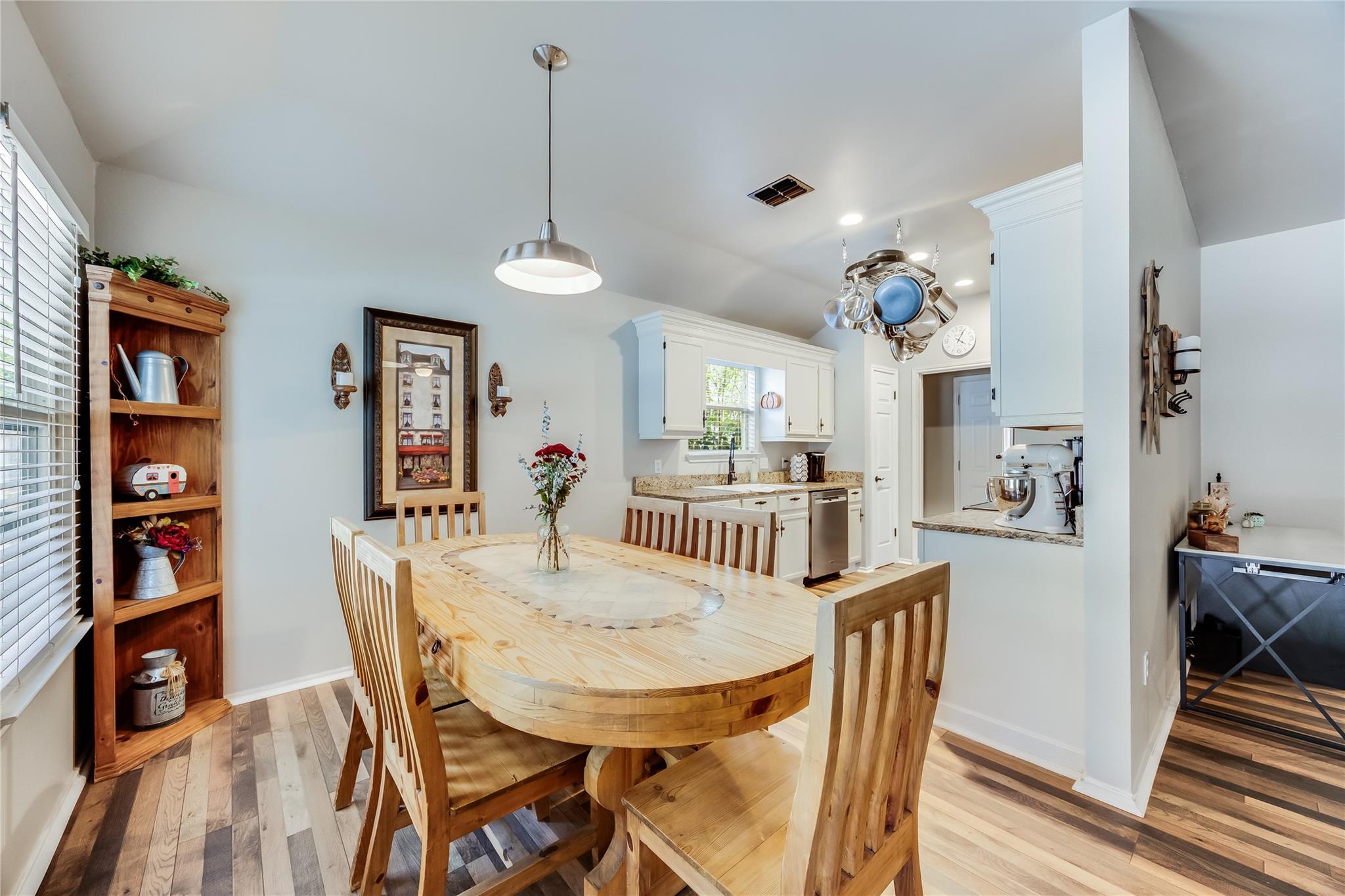 116 Whitetail Ln, Hutto, TX 78634