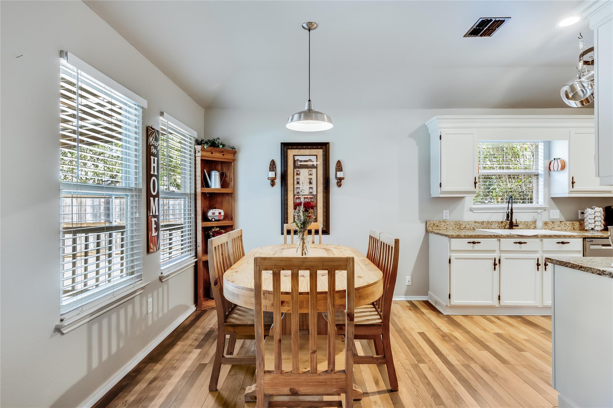 116 Whitetail Ln, Hutto, TX 78634